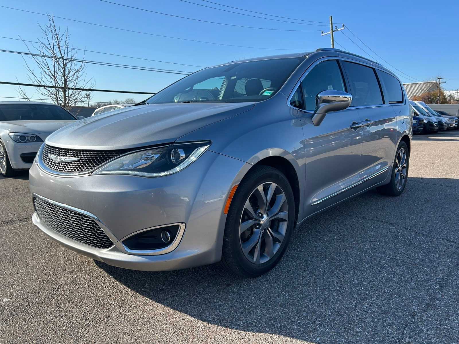 2020 Chrysler Pacifica Limited 35th Anniversary -
                  Farmington Hills, MI