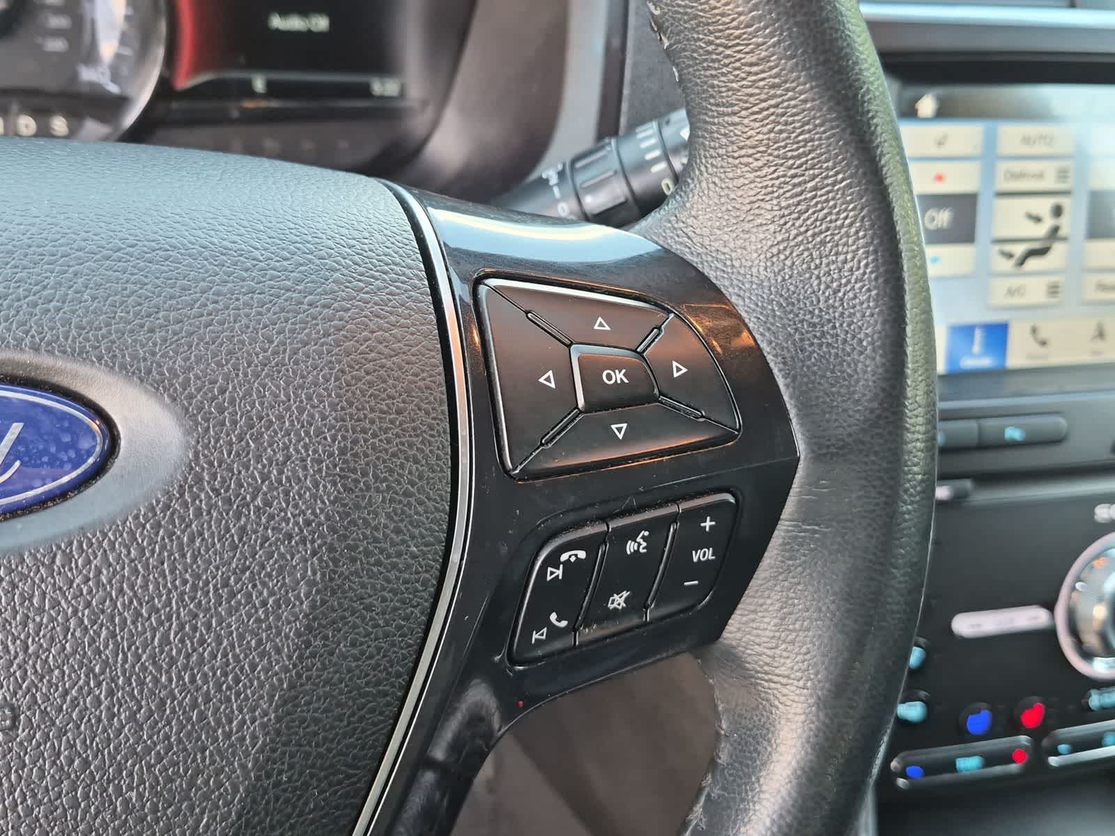 Thumbnail: 2019 Ford Explorer - 31