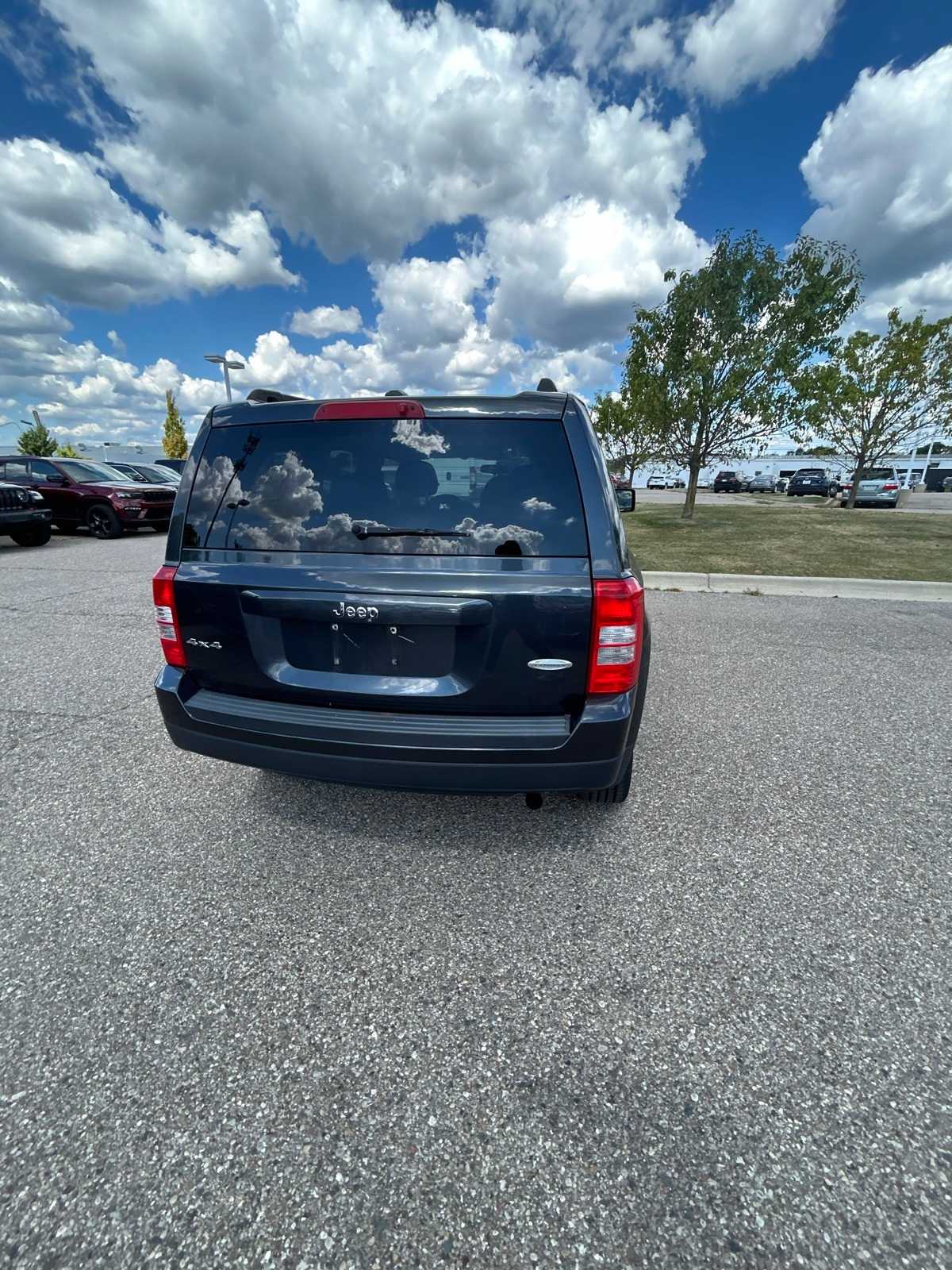 Thumbnail: 2014 Jeep Patriot - 17