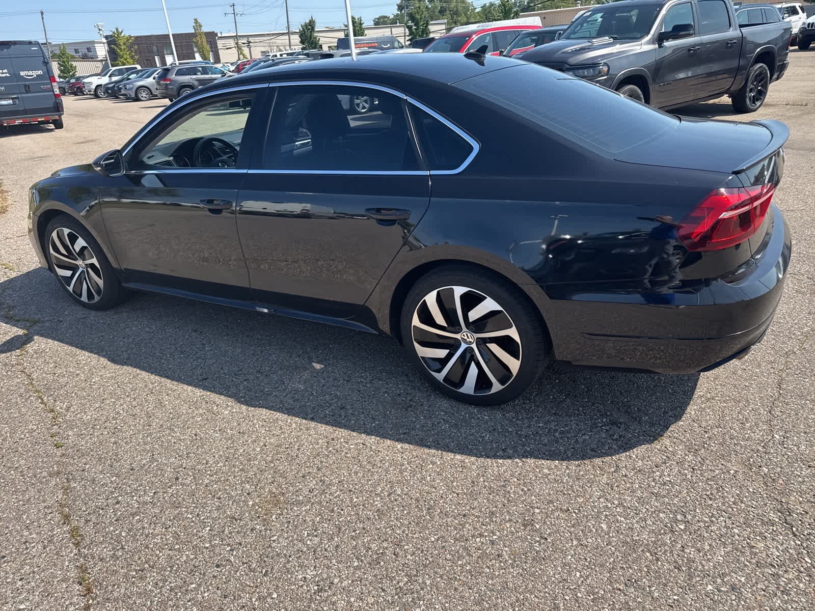 Thumbnail: 2017 Volkswagen Passat - 19