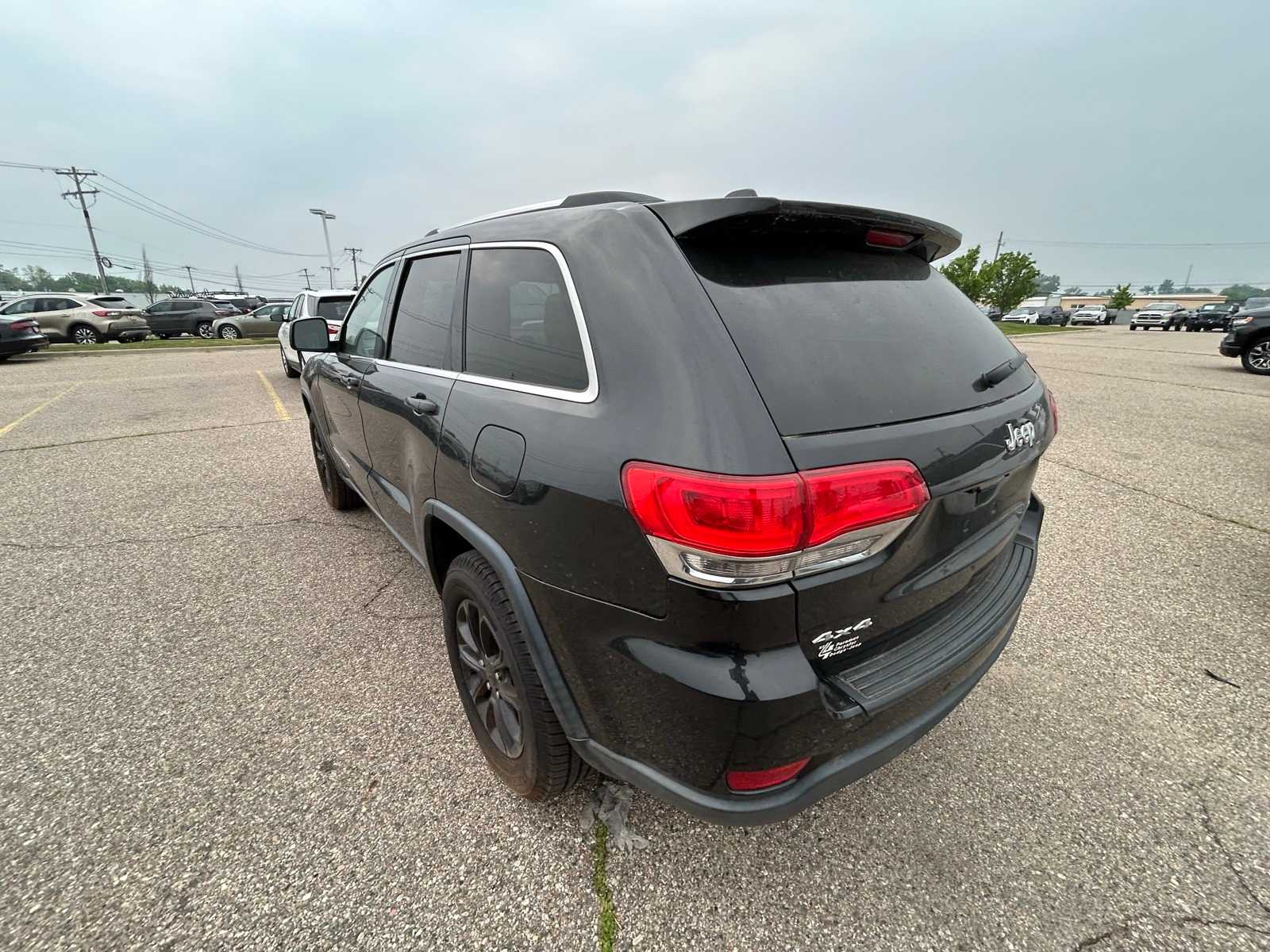 2016 Jeep Grand Cherokee Laredo 23