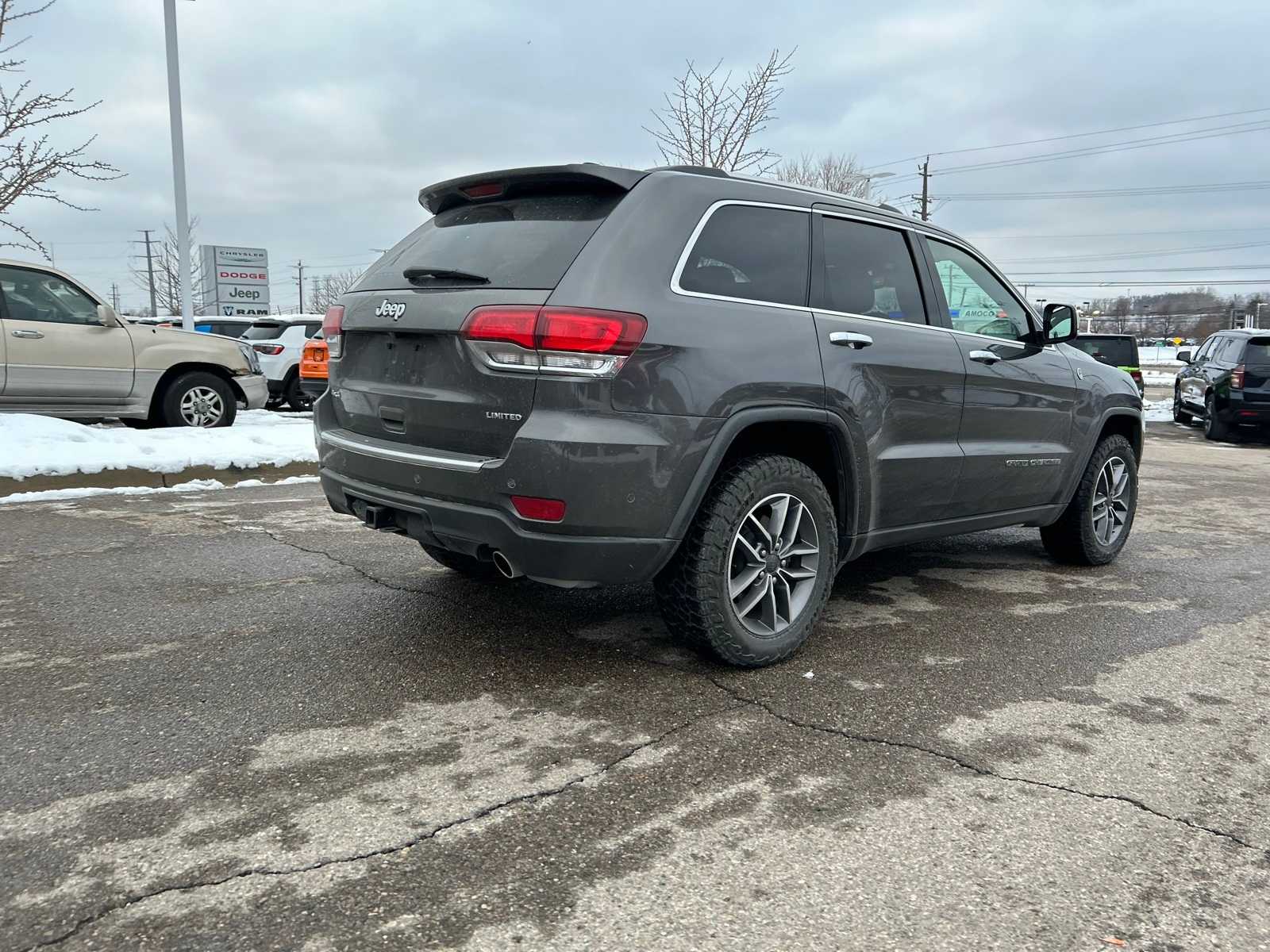 Thumbnail: 2020 Jeep Grand Cherokee - 16