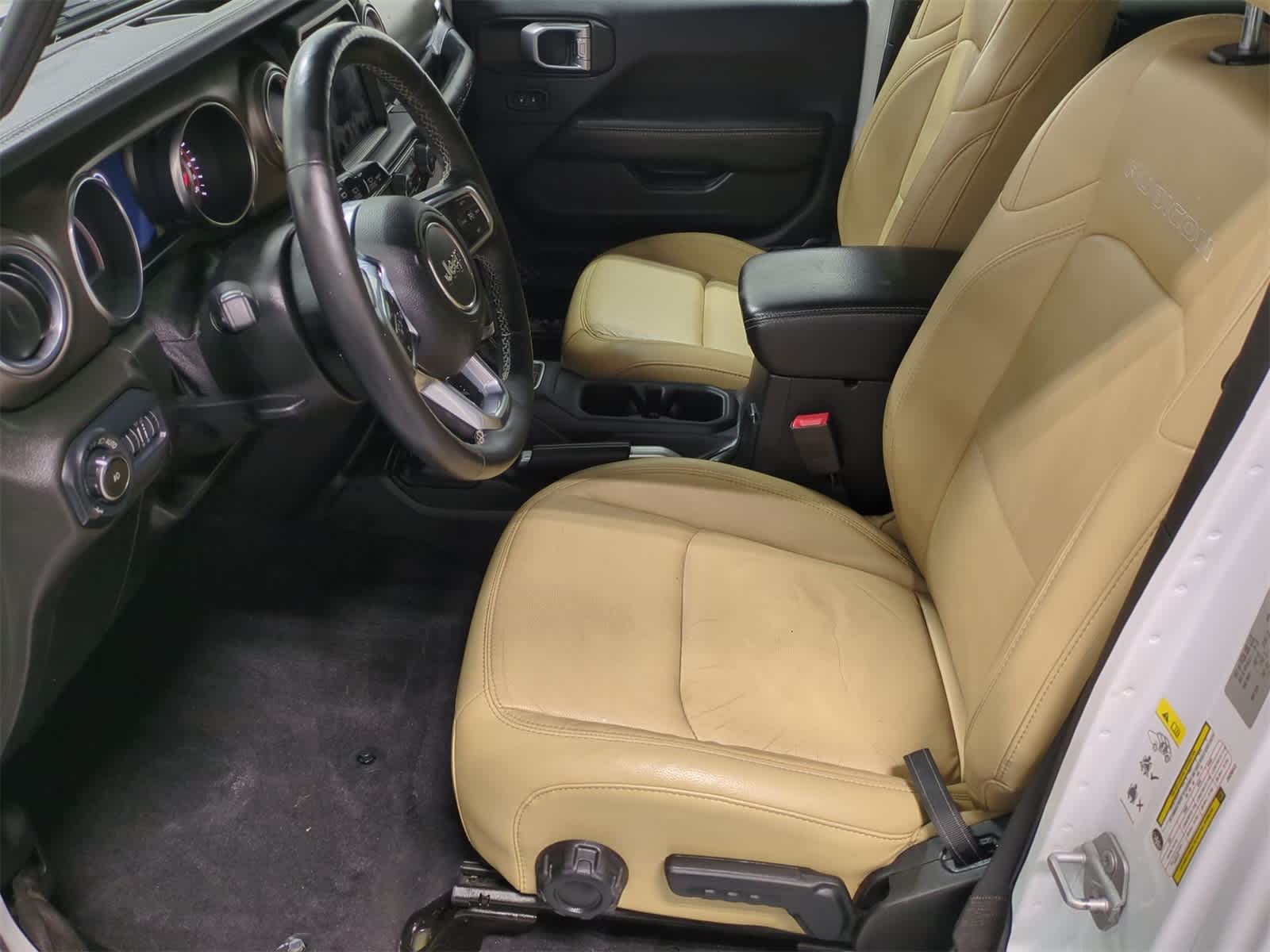 Thumbnail: 2018 Jeep Wrangler - 11