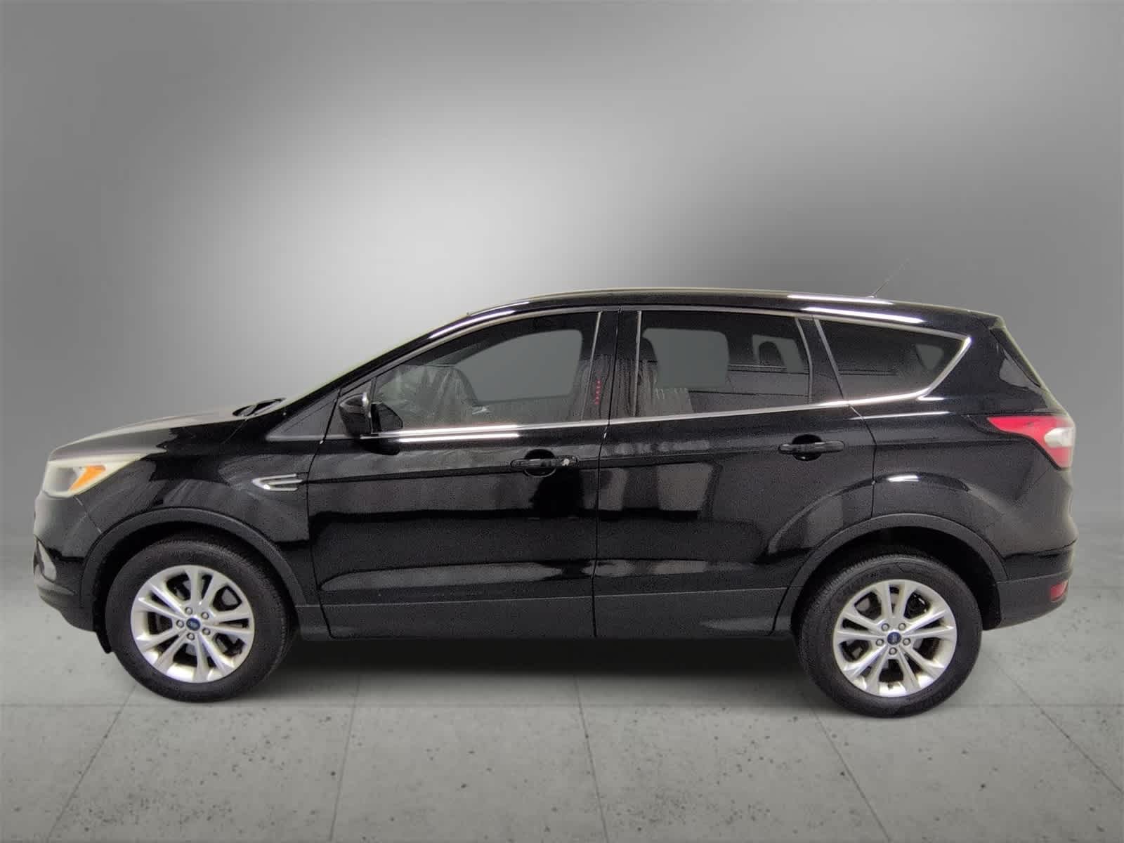 Thumbnail: 2017 Ford Escape - 5