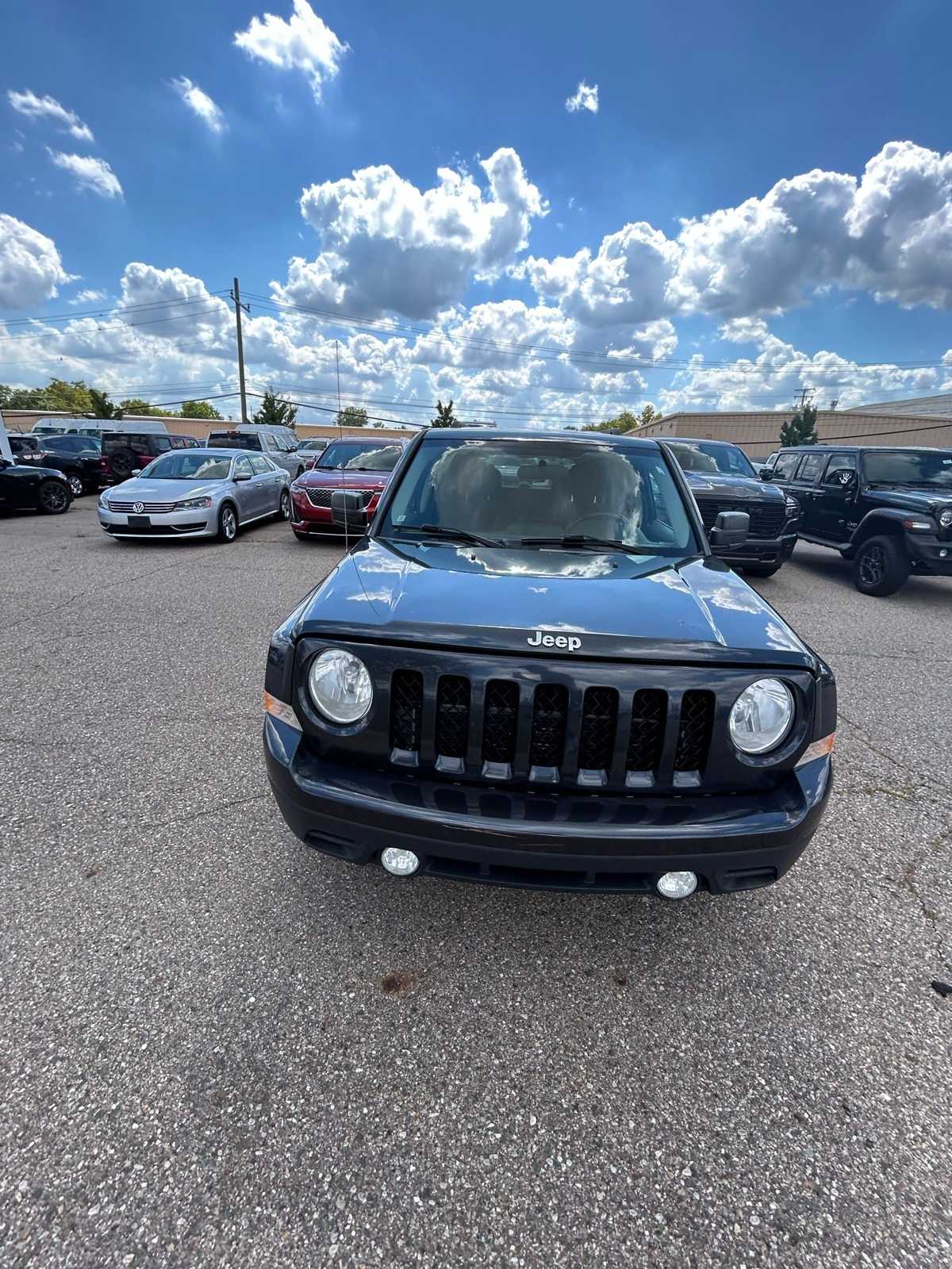 Thumbnail: 2014 Jeep Patriot - 7