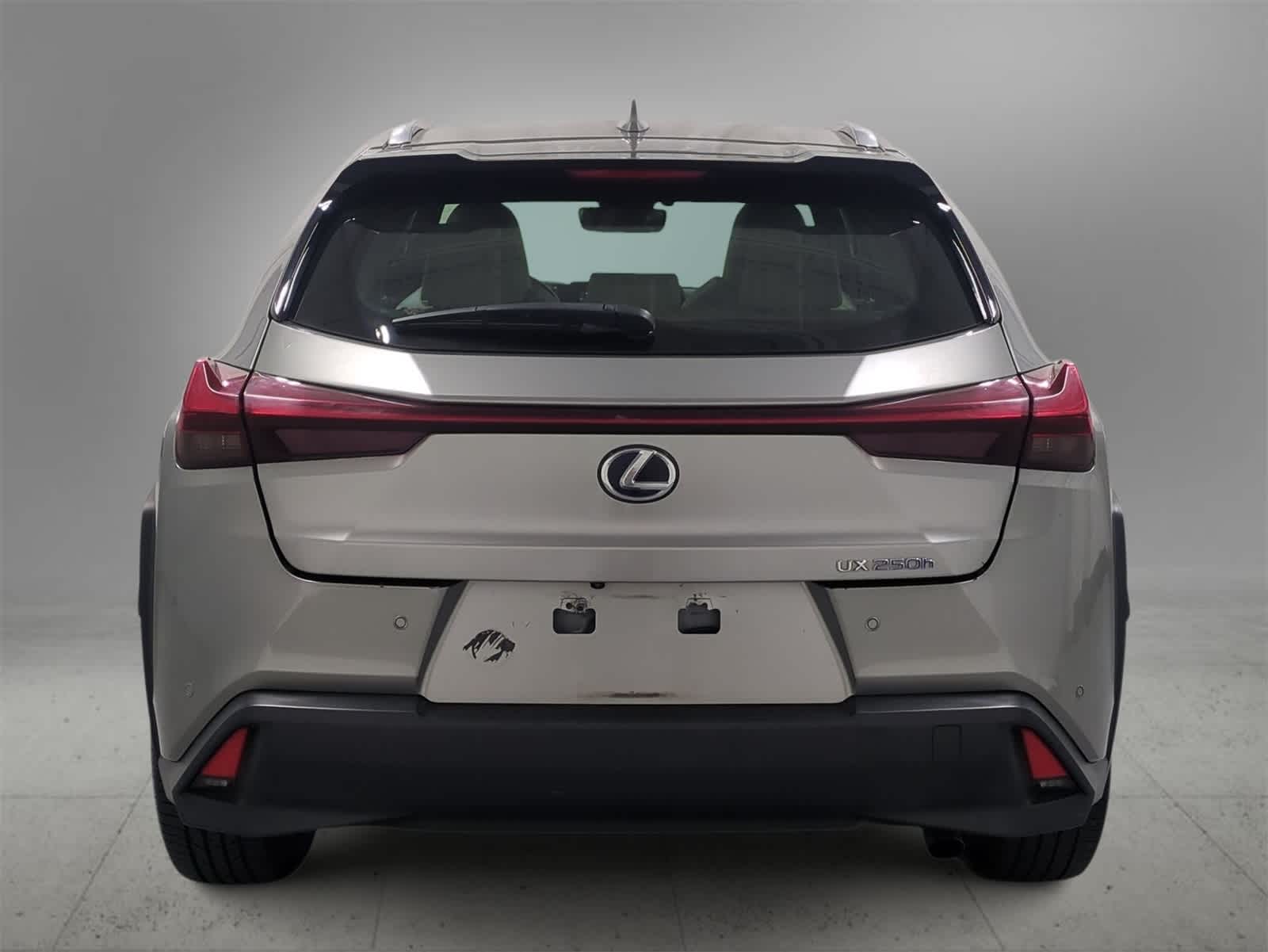 Thumbnail: 2020 Lexus UX - 7