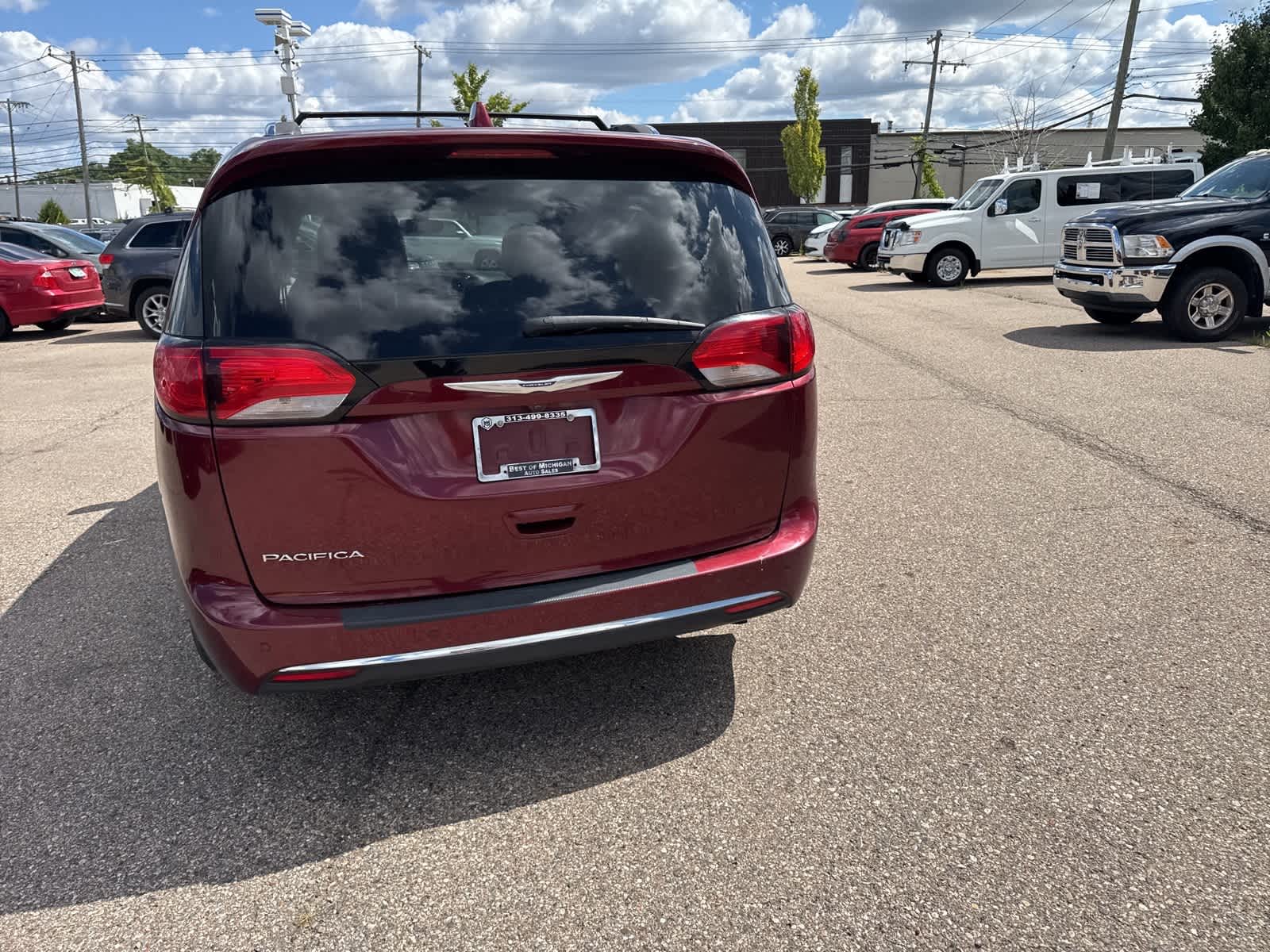 Thumbnail: 2020 Chrysler Pacifica - 21