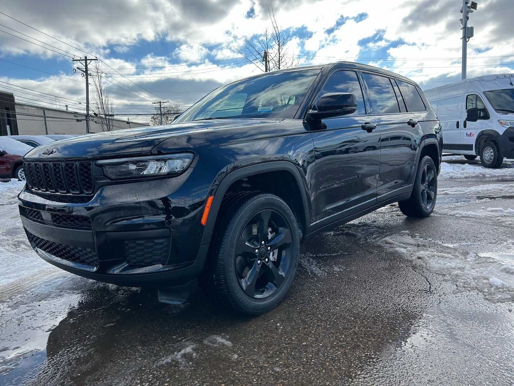 Certified 2023 Jeep Grand Cherokee L Altitude SUV