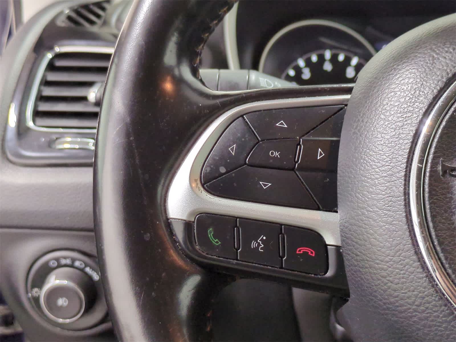 Thumbnail: 2021 Jeep Compass - 31