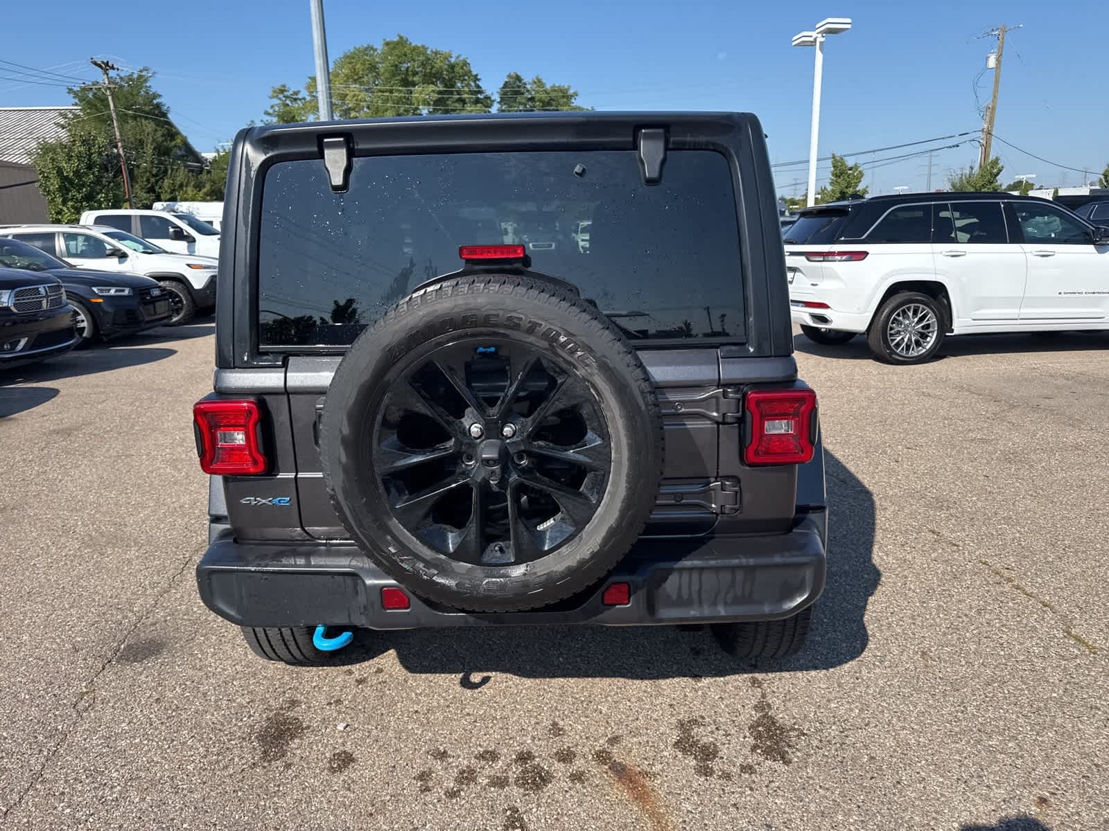 Thumbnail: 2022 Jeep Wrangler - 16