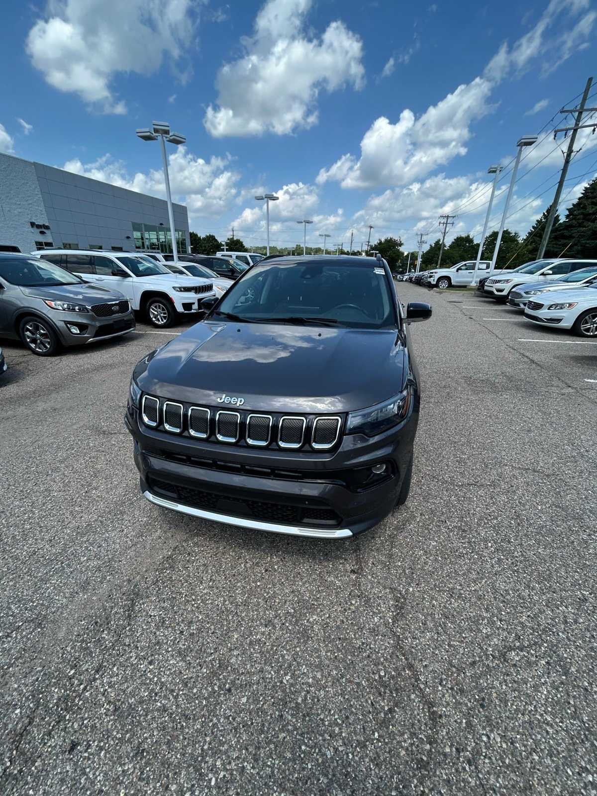 Thumbnail: 2022 Jeep Compass - 6