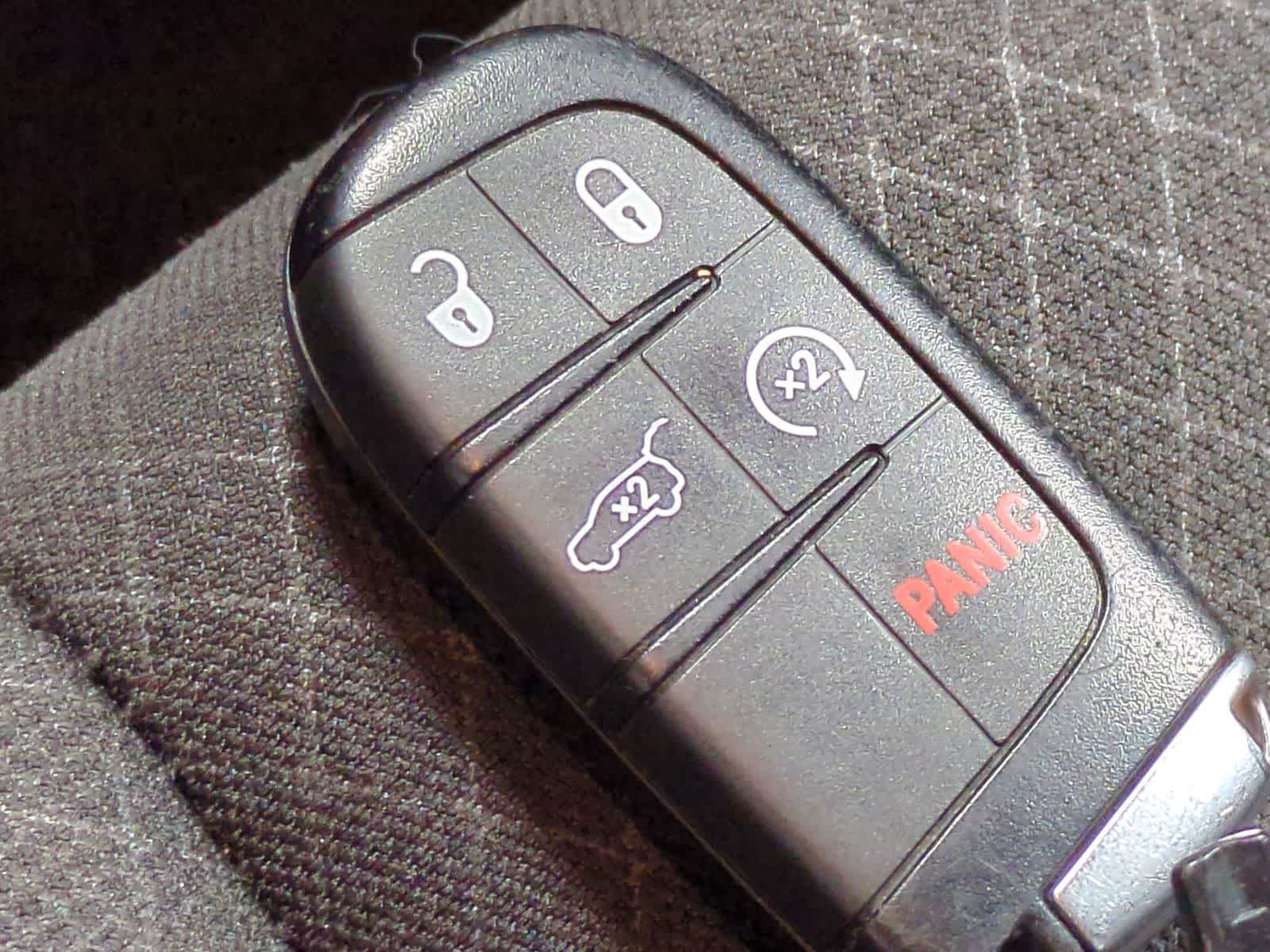 Thumbnail: 2022 Jeep Grand Cherokee - 34