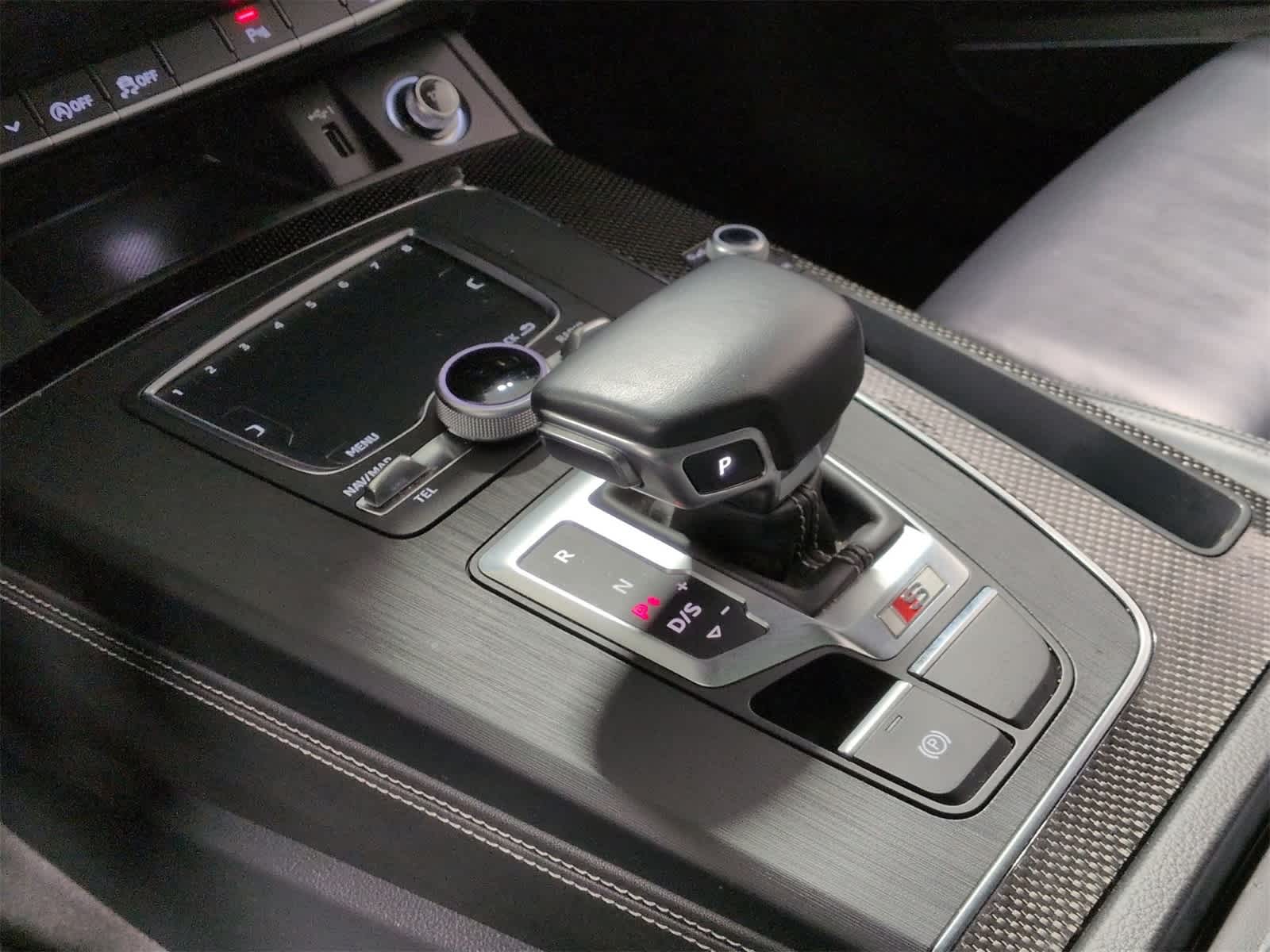 Thumbnail: 2019 Audi SQ5 - 35