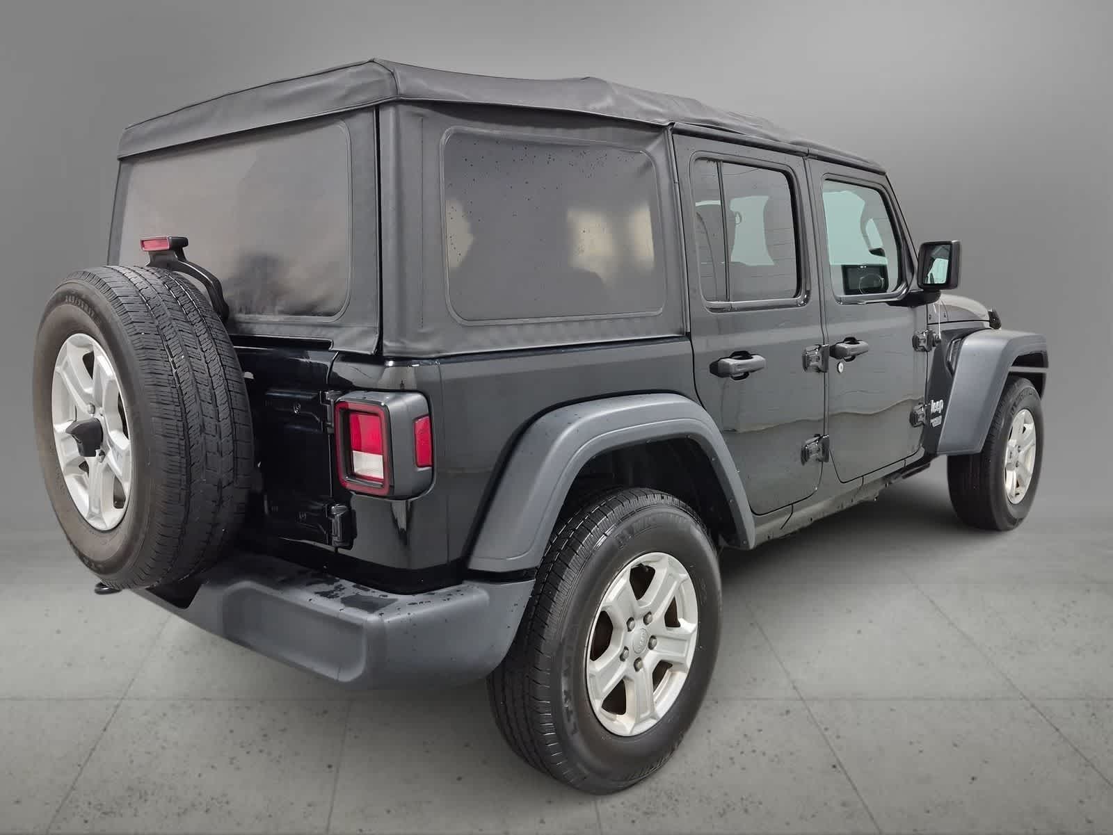 Thumbnail: 2018 Jeep Wrangler - 8