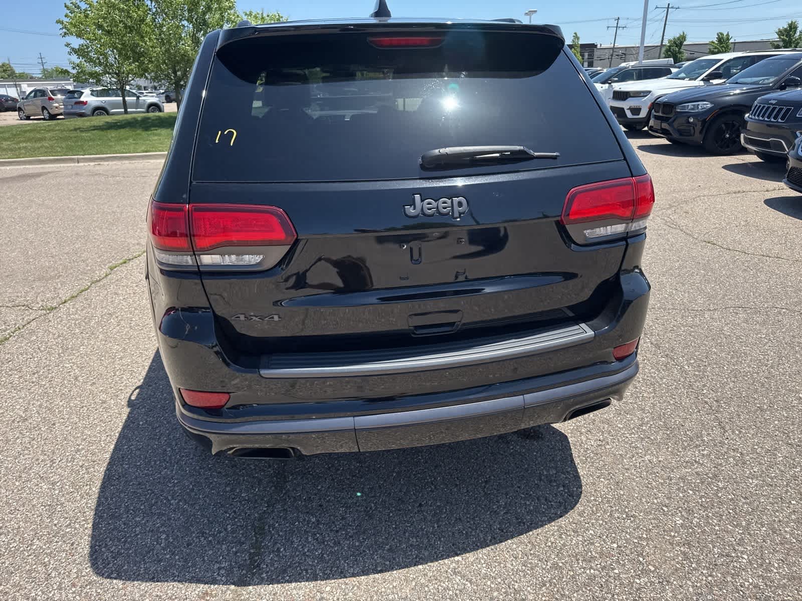 Thumbnail: 2018 Jeep Grand Cherokee - 24