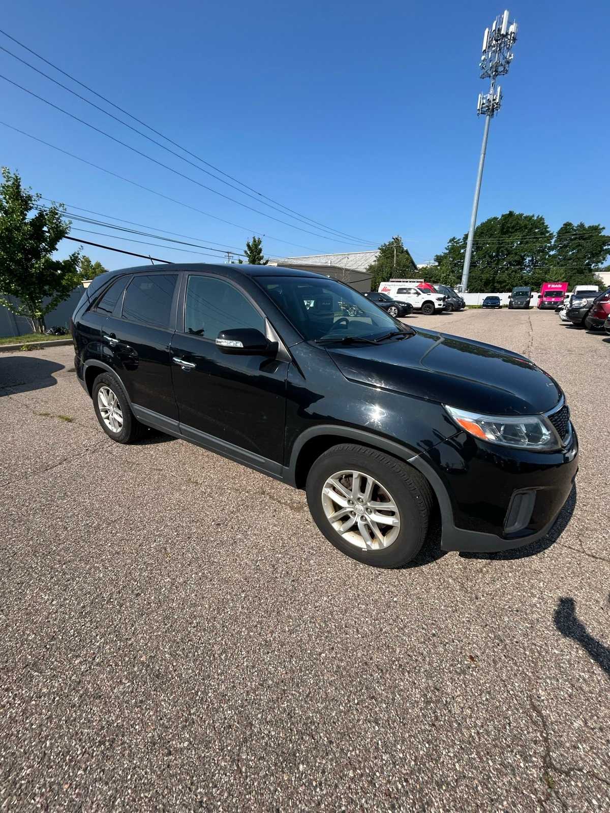 Thumbnail: 2015 Kia Sorento - 11