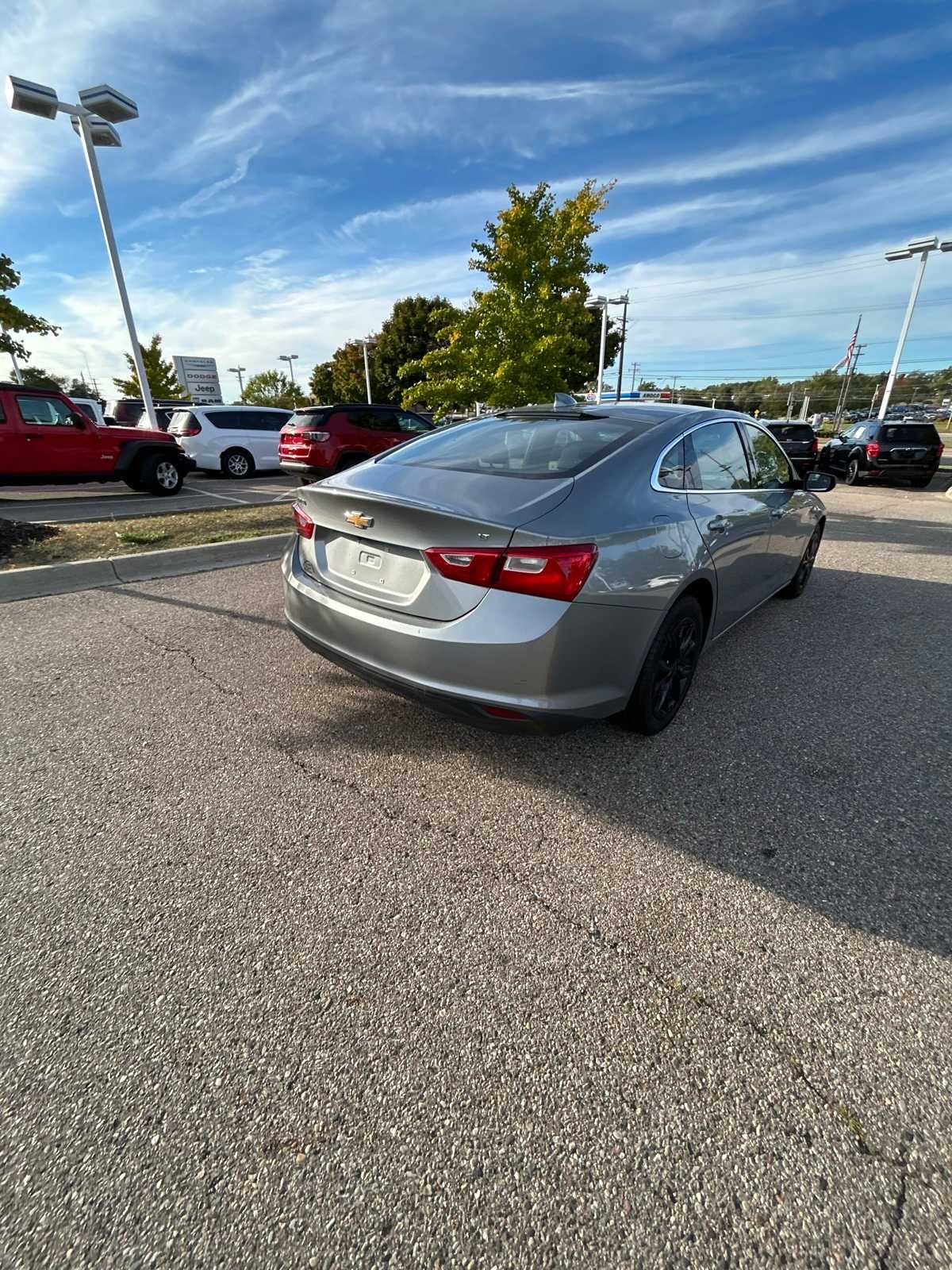 Thumbnail: 2023 Chevrolet Malibu - 21