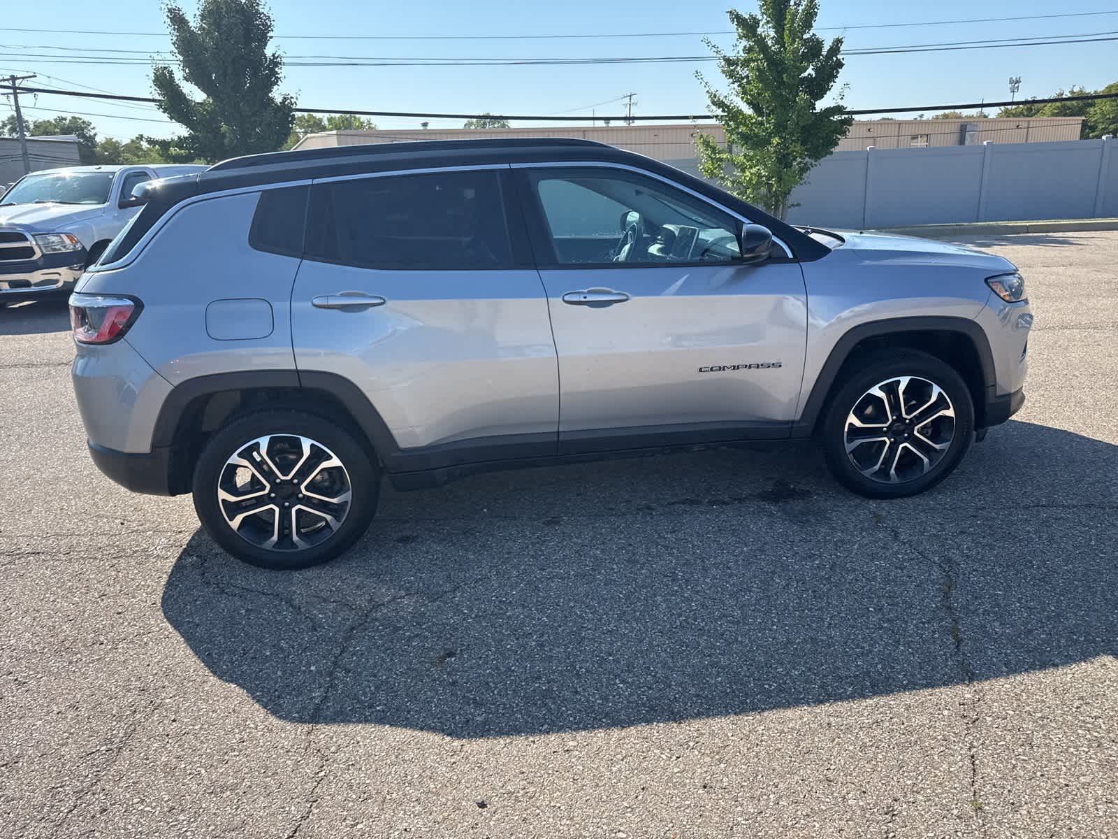Thumbnail: 2022 Jeep Compass - 13