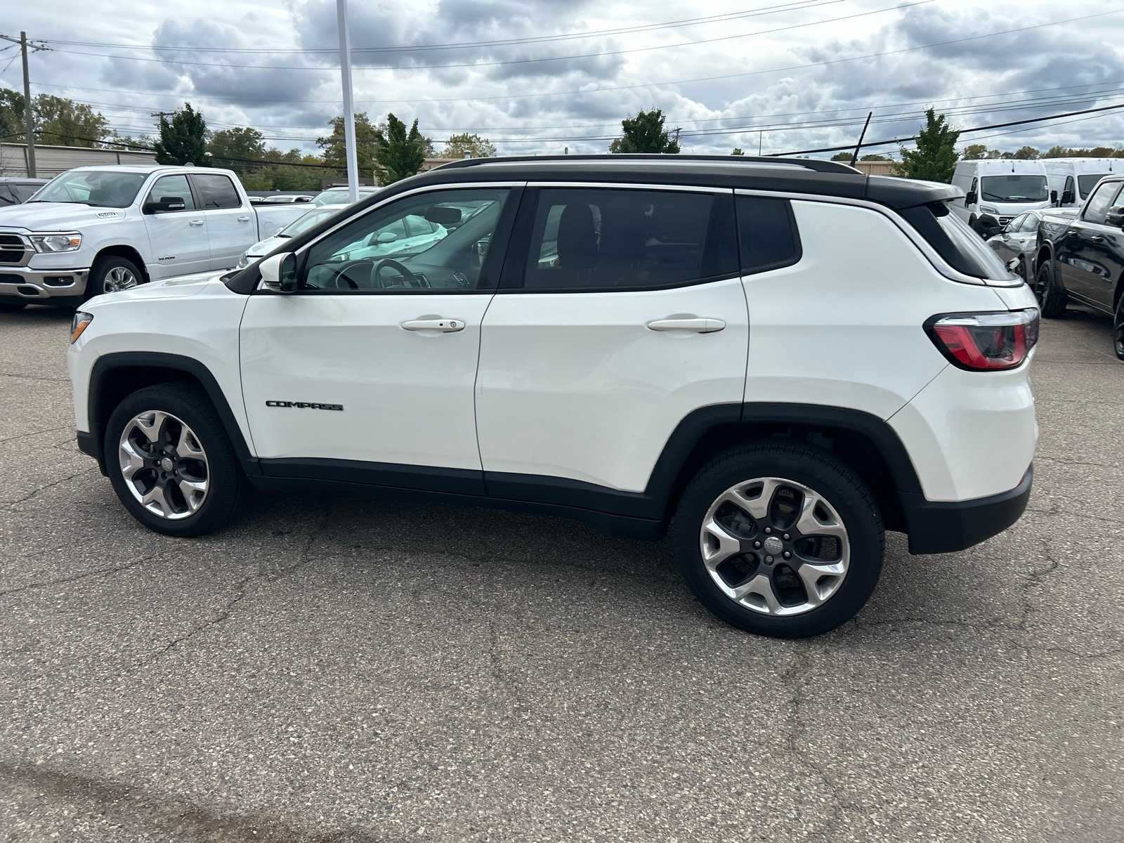 Thumbnail: 2019 Jeep Compass - 27