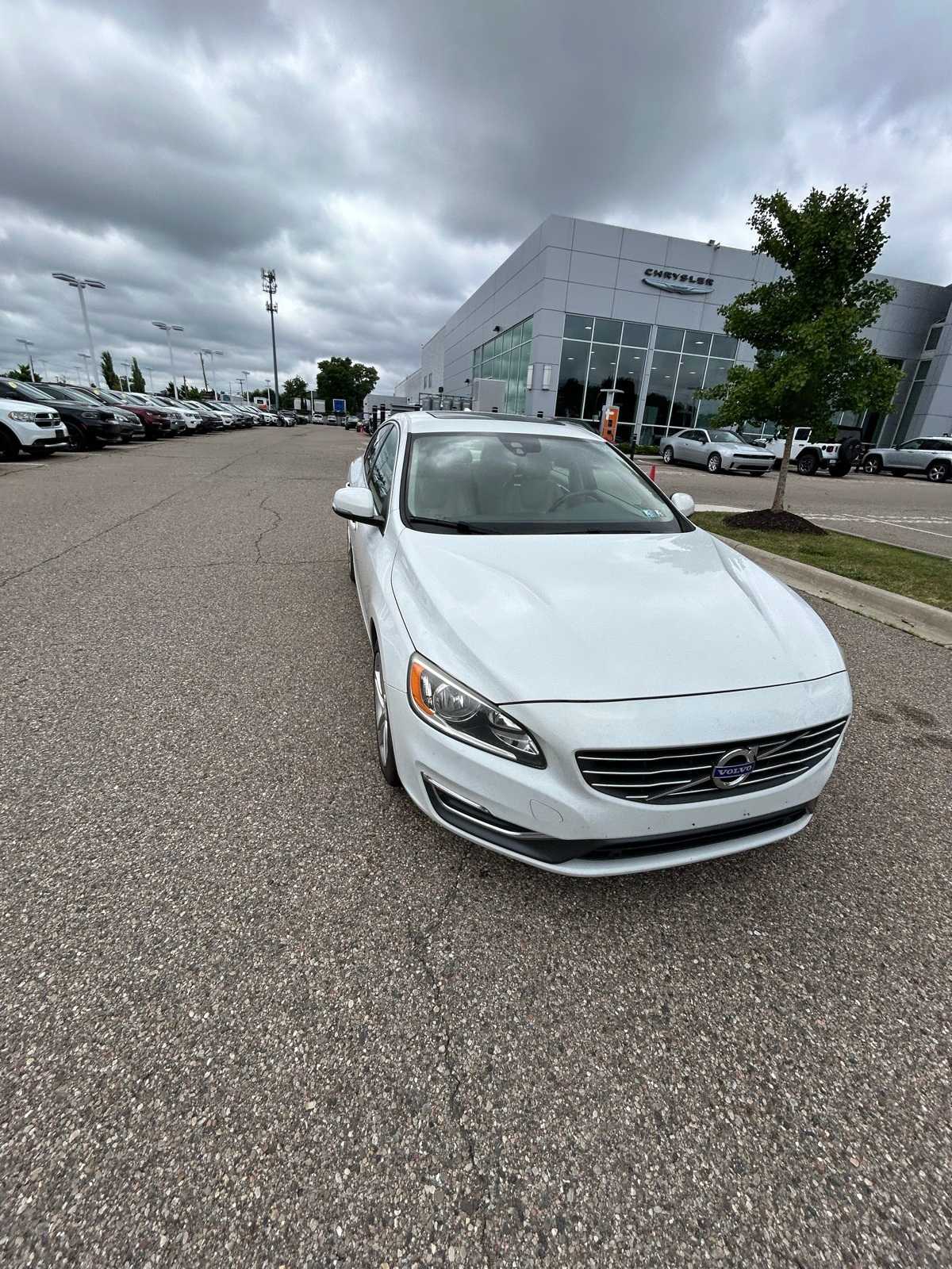Thumbnail: 2015 Volvo S60 - 7