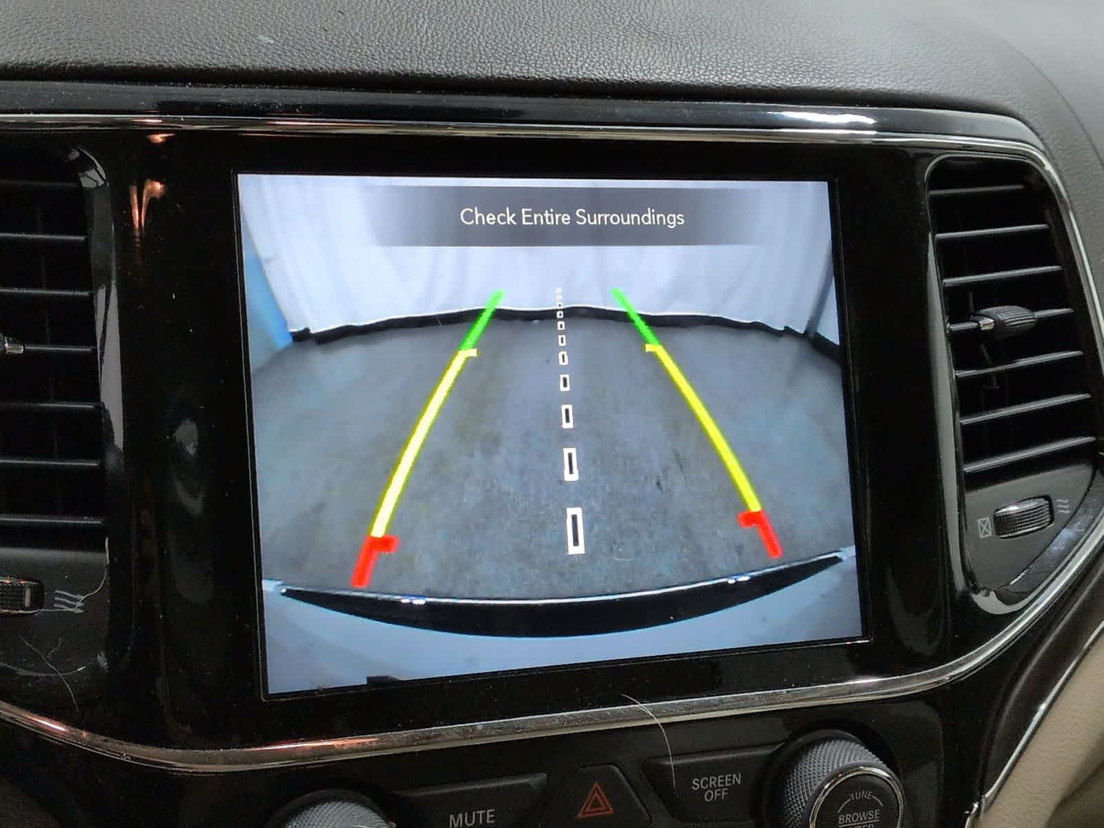 Thumbnail: 2021 Jeep Grand Cherokee - 31