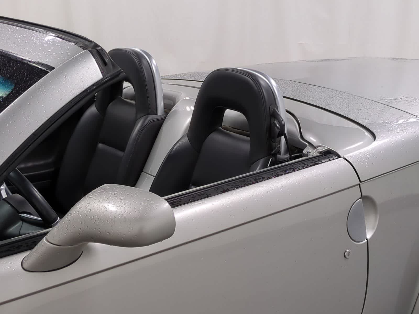 Thumbnail: 2005 Chevrolet SSR - 11