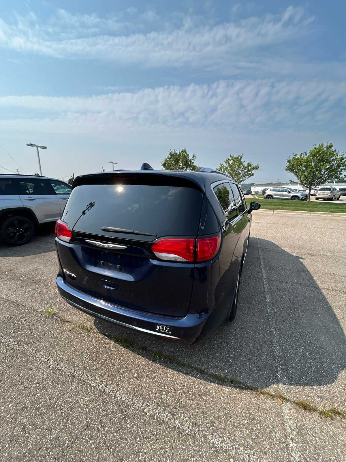 Thumbnail: 2018 Chrysler Pacifica - 20