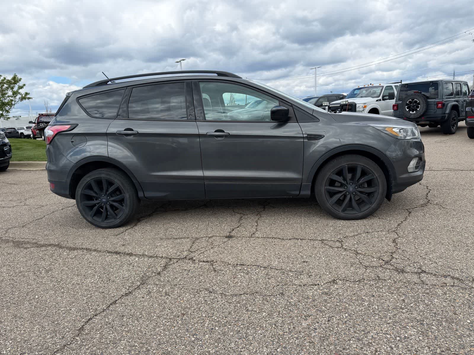 Thumbnail: 2018 Ford Escape - 13