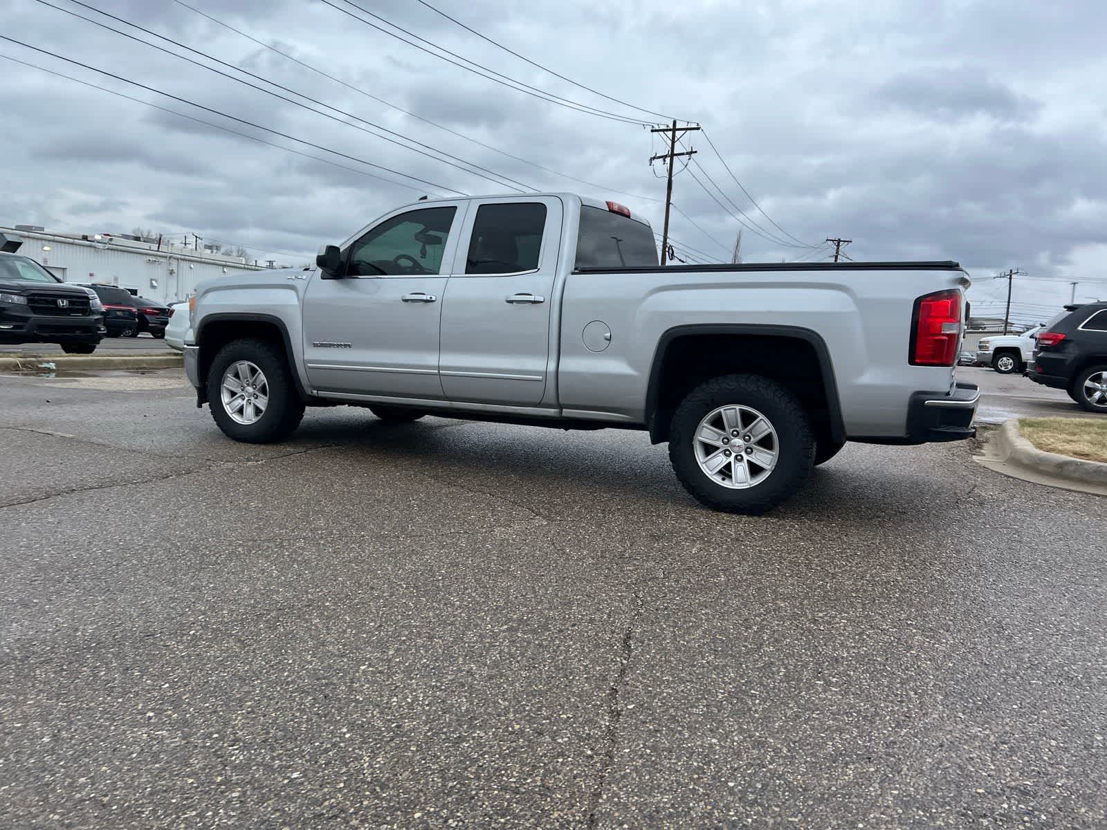 Thumbnail: 2015 GMC Sierra 1500 - 25