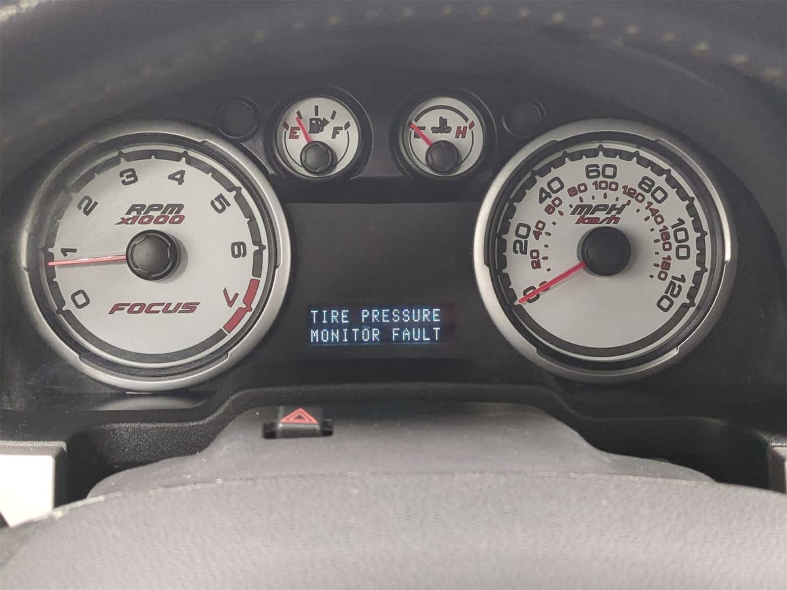 Thumbnail: 2010 Ford Focus - 31