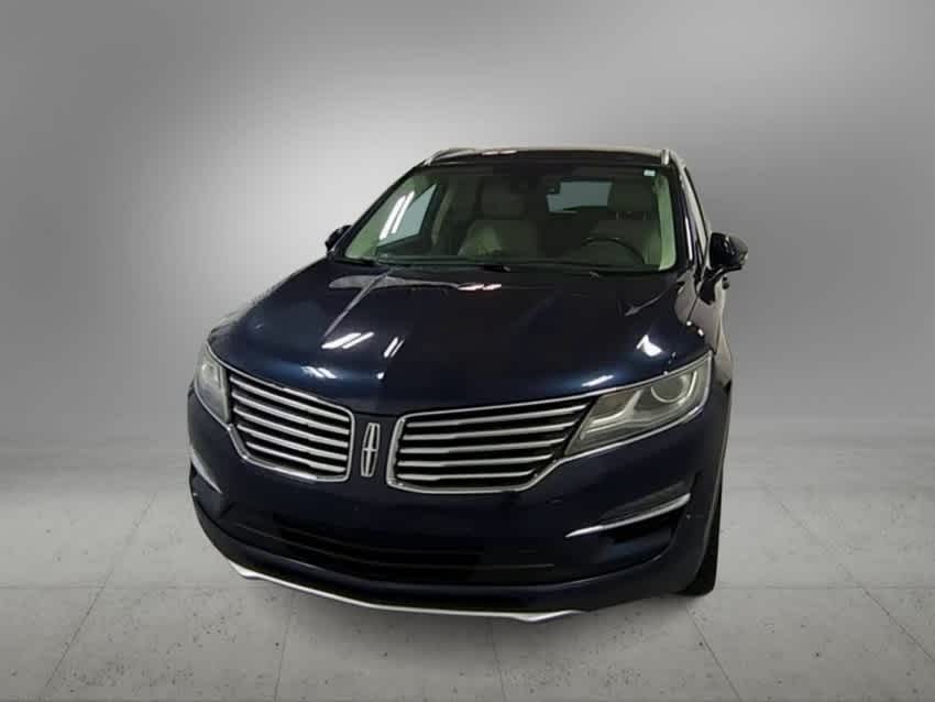 Thumbnail: 2015 Lincoln MKC - 3