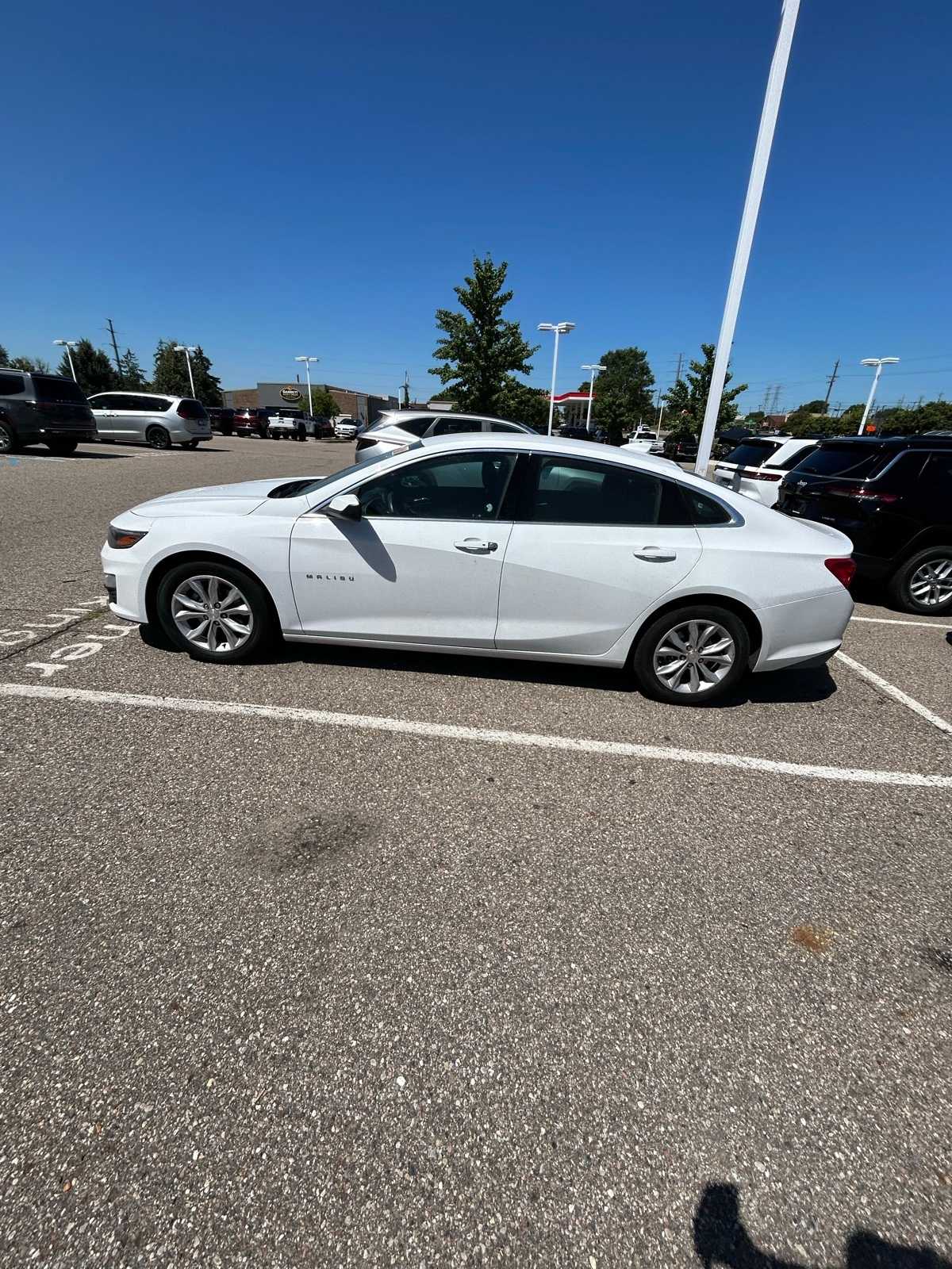 Thumbnail: 2023 Chevrolet Malibu - 22