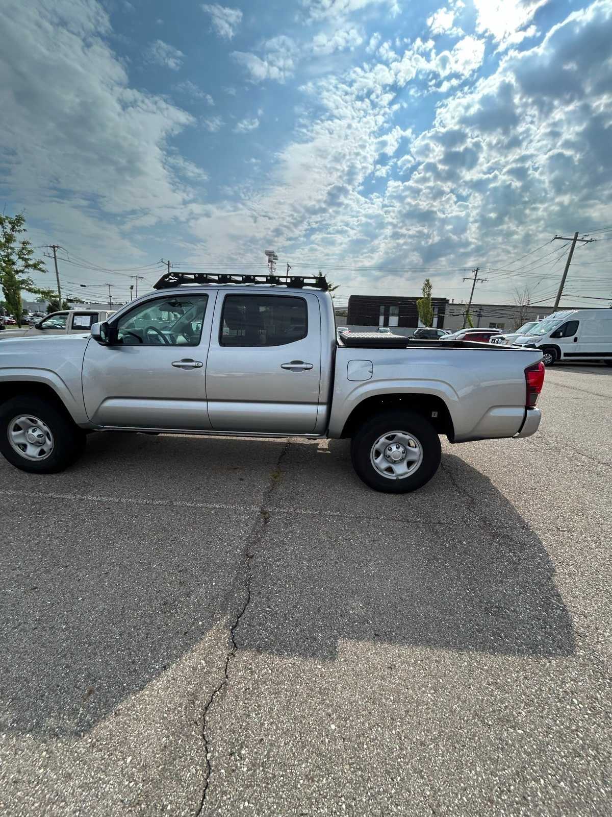 Thumbnail: 2023 Toyota Tacoma - 31