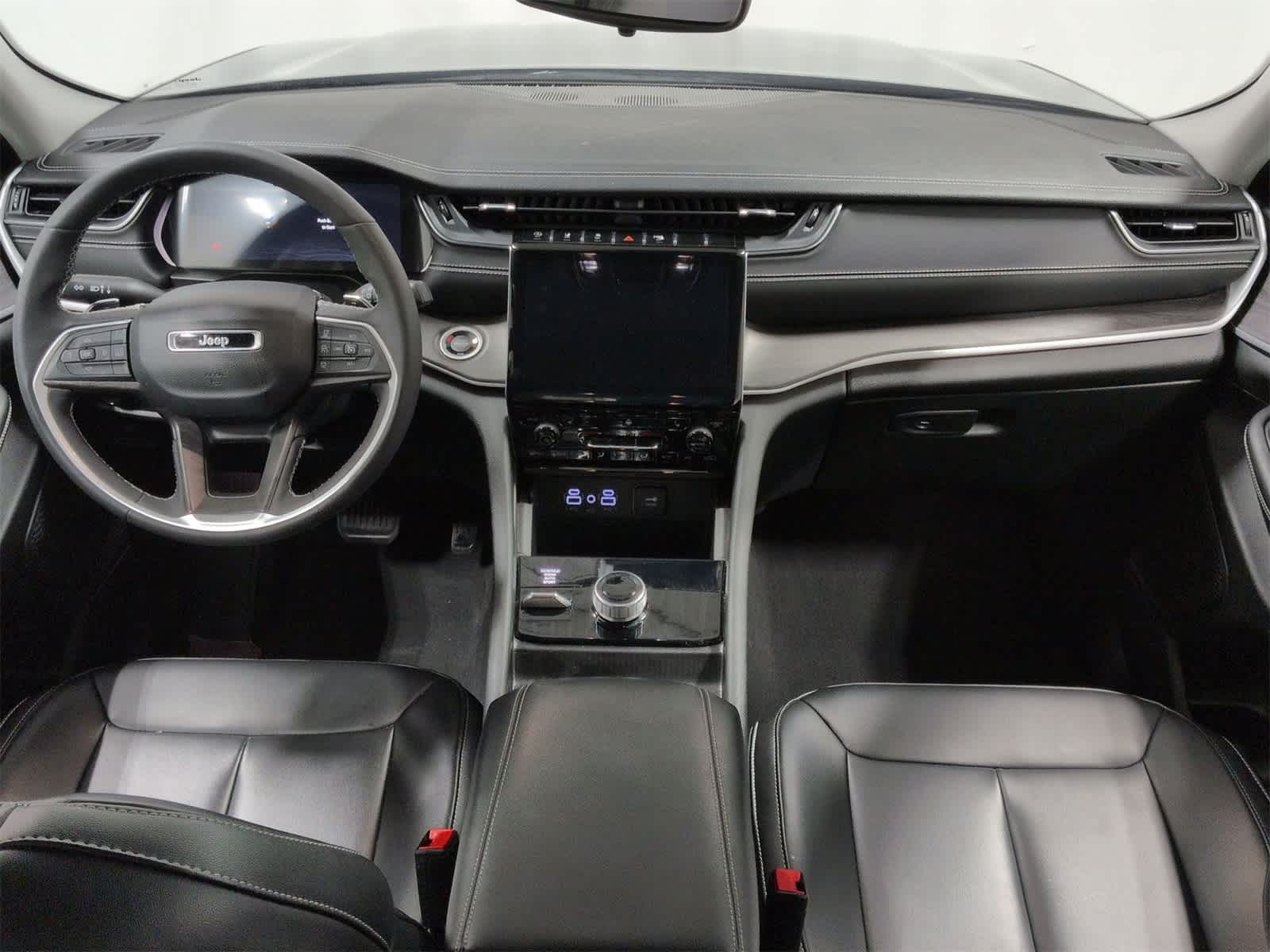 Thumbnail: 2023 Jeep Grand Cherokee - 16