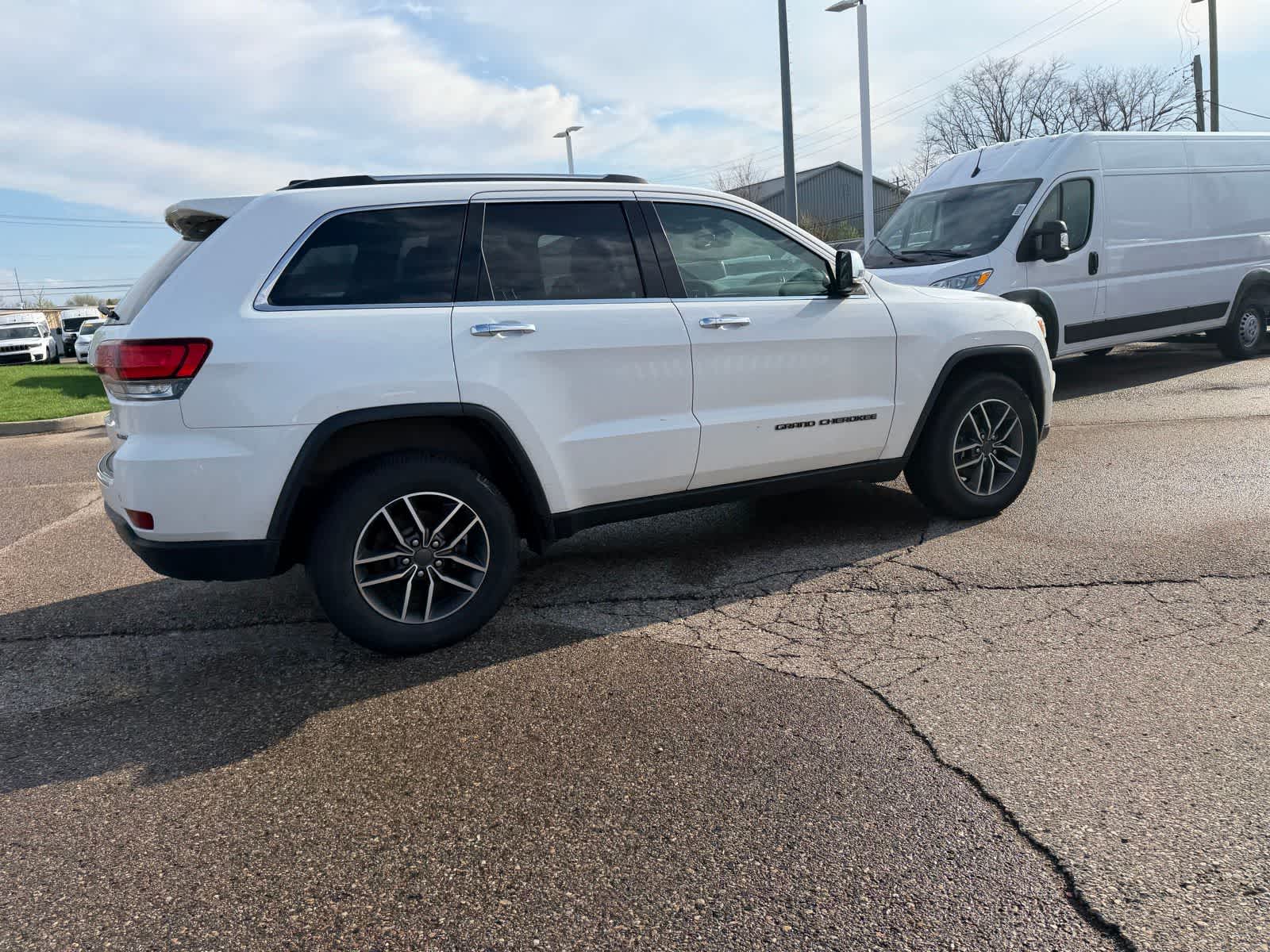 Thumbnail: 2021 Jeep Grand Cherokee - 19
