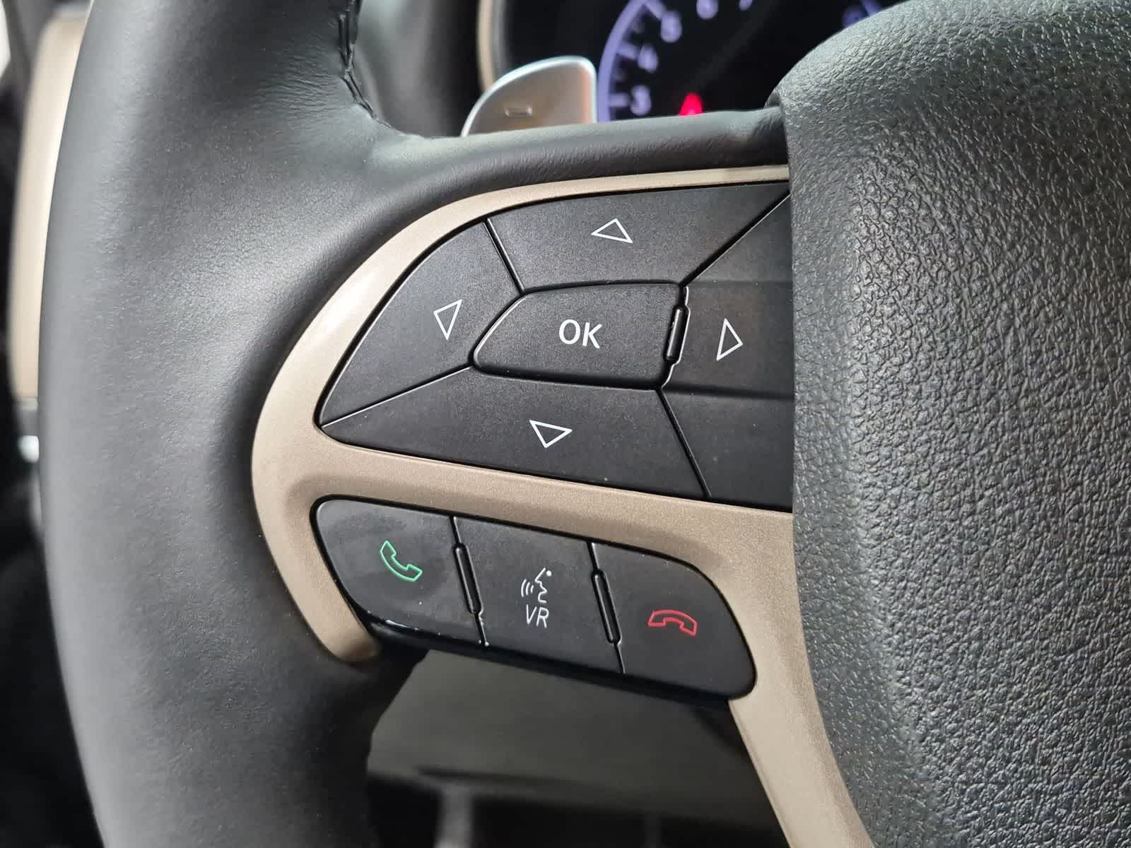 Thumbnail: 2014 Jeep Grand Cherokee - 32