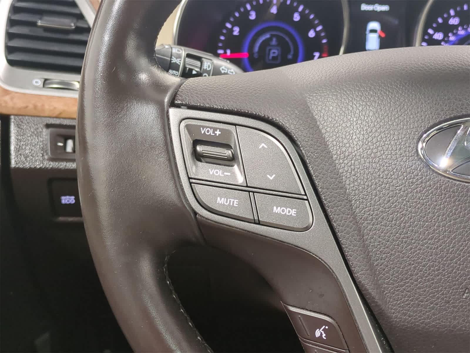 Thumbnail: 2014 Hyundai Santa Fe - 26