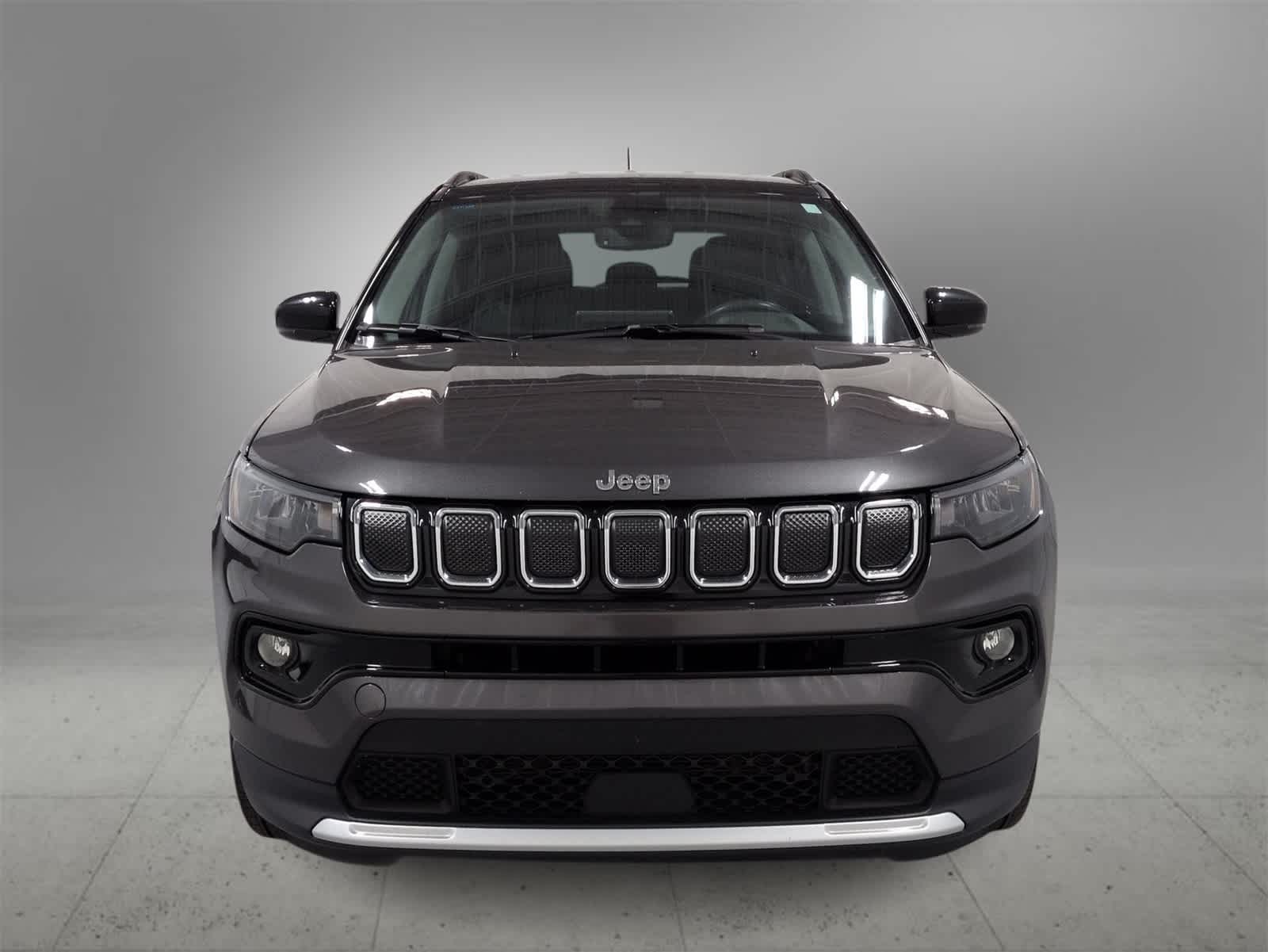Thumbnail: 2022 Jeep Compass - 3