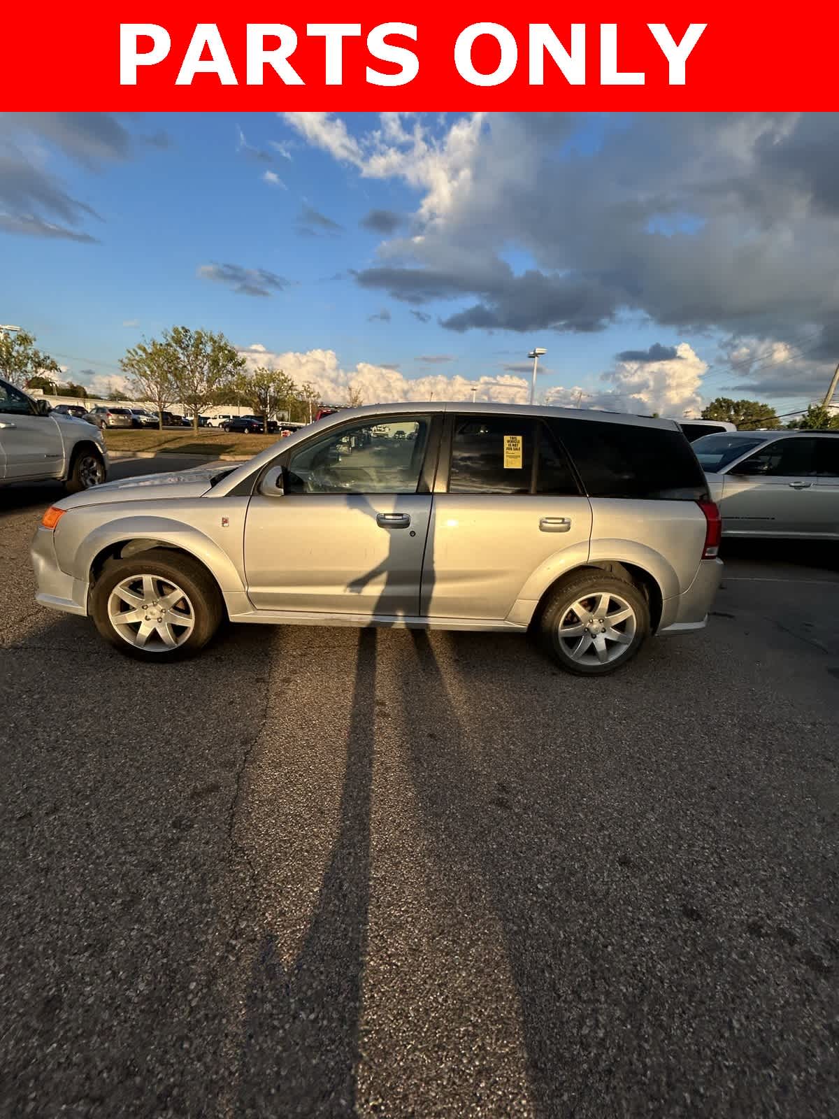 Thumbnail: 2005 Saturn VUE - 25