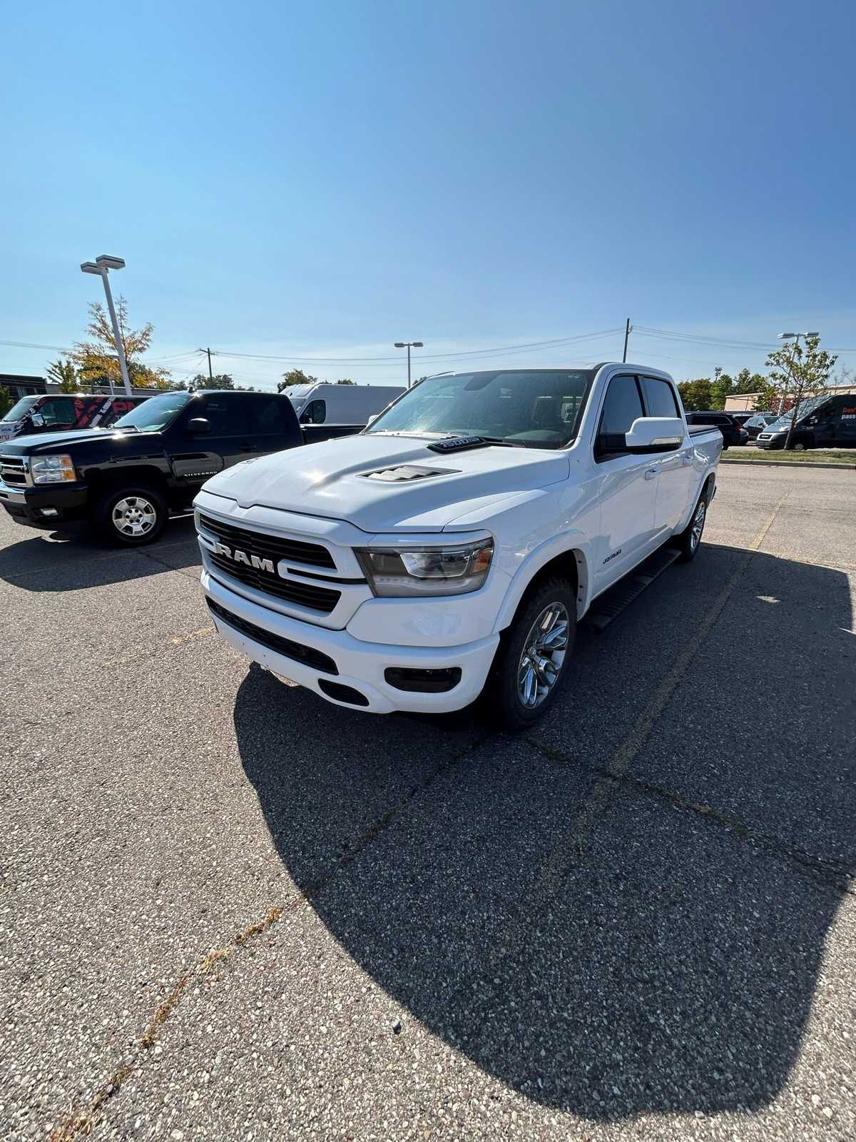 2020 Ram 1500 Laramie photo 3