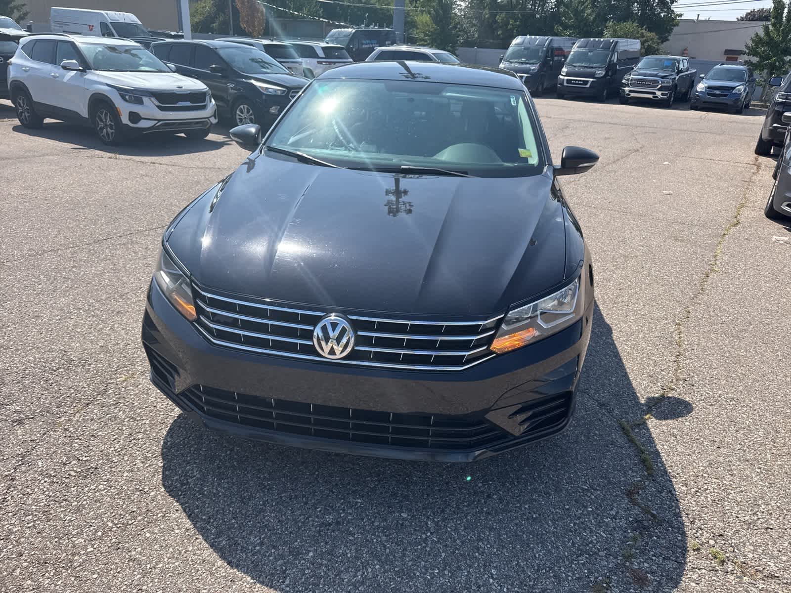 Thumbnail: 2017 Volkswagen Passat - 3