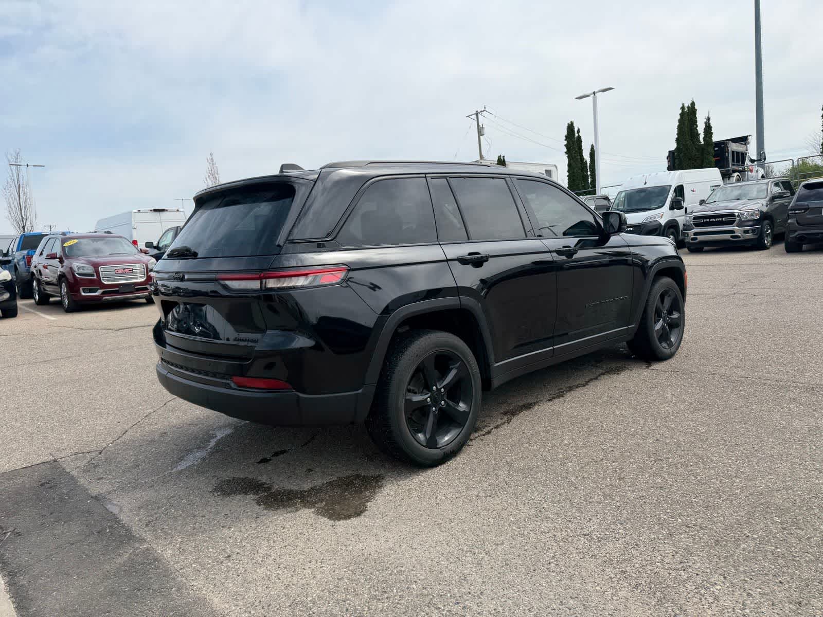Thumbnail: 2023 Jeep Grand Cherokee - 21