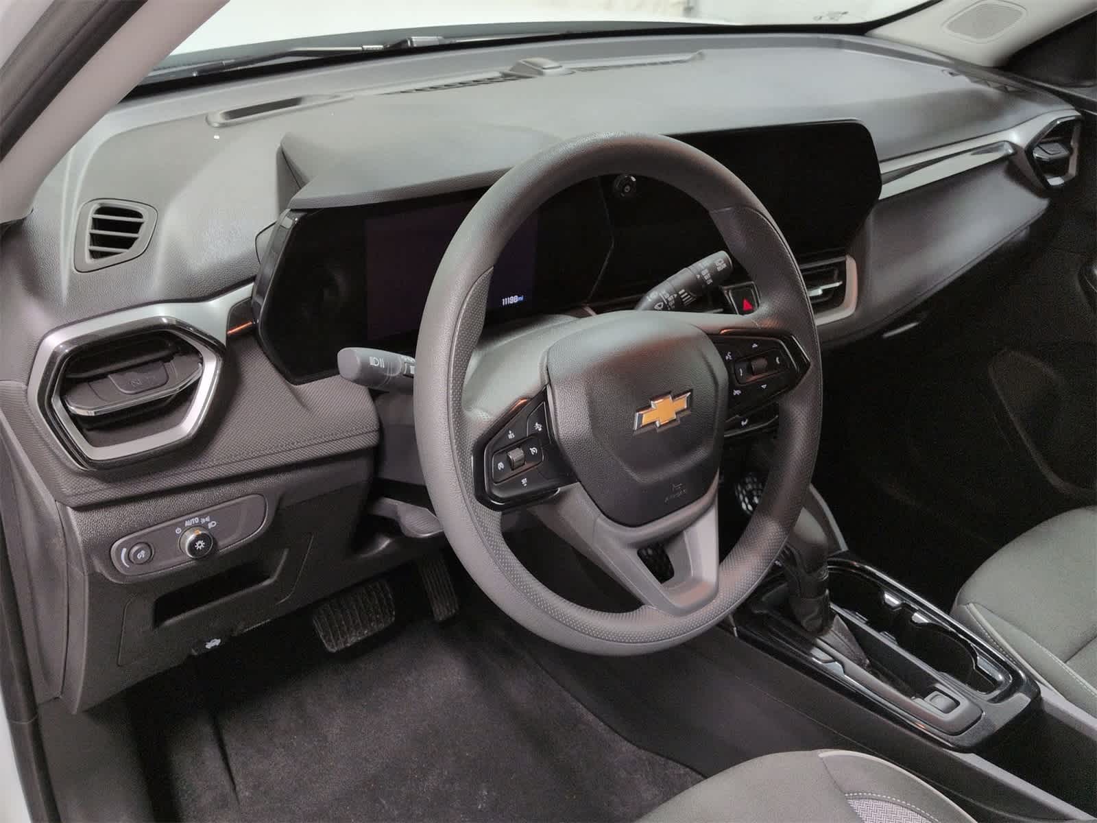 Thumbnail: 2025 Chevrolet TrailBlazer - 10