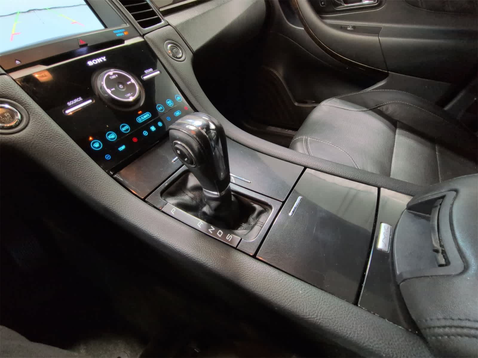 Thumbnail: 2016 Ford Taurus - 34