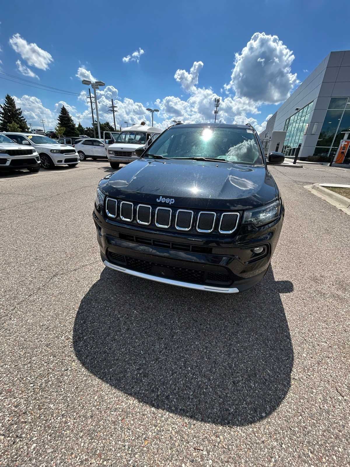 Thumbnail: 2022 Jeep Compass - 6