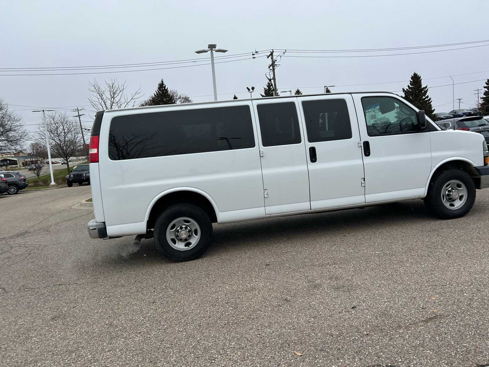 Thumbnail: 2016 Chevrolet Express - 14