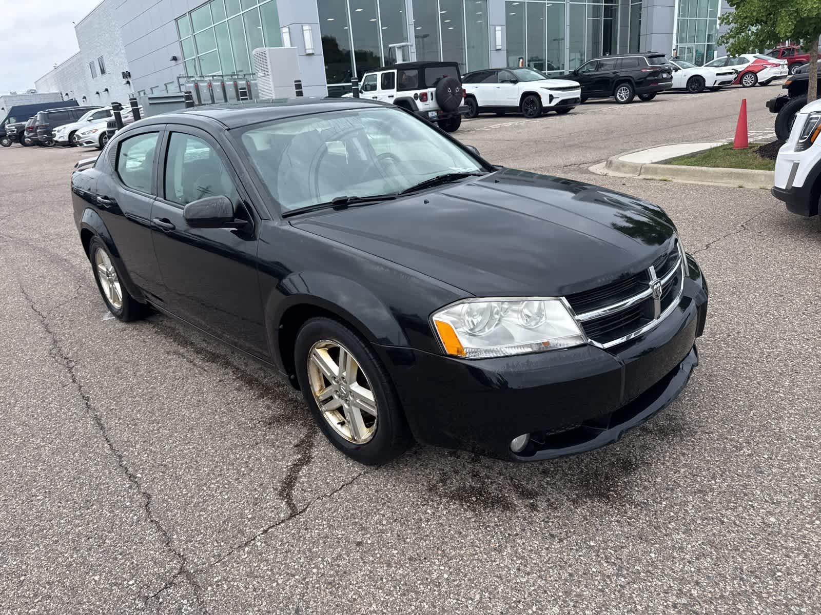 Thumbnail: 2010 Dodge Avenger - 8
