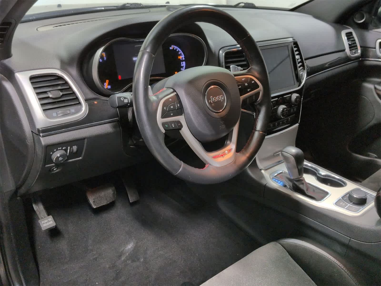 Thumbnail: 2019 Jeep Grand Cherokee - 10