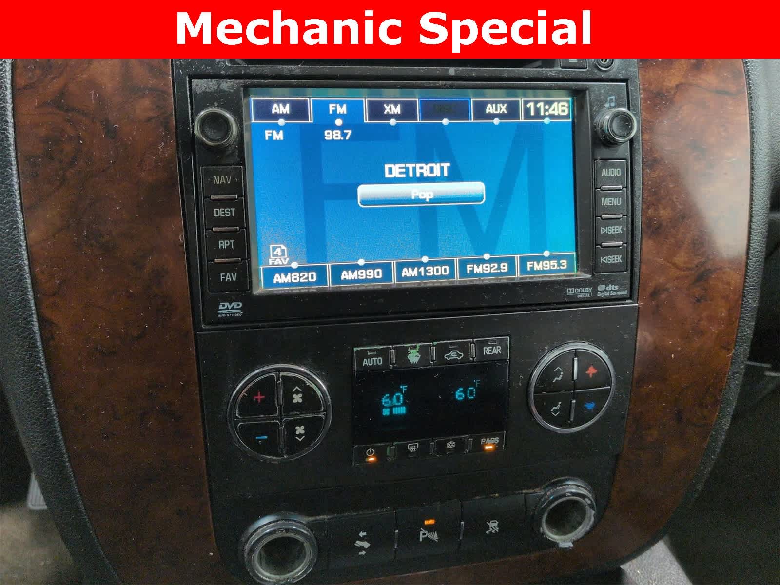 Thumbnail: 2011 Chevrolet Suburban - 27