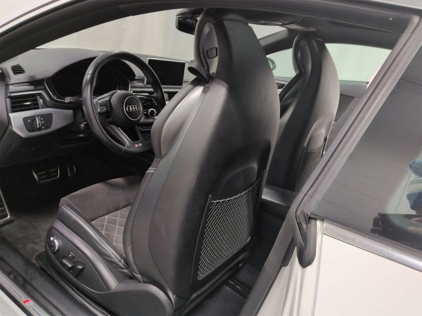 Thumbnail: 2019 Audi S5 - 19